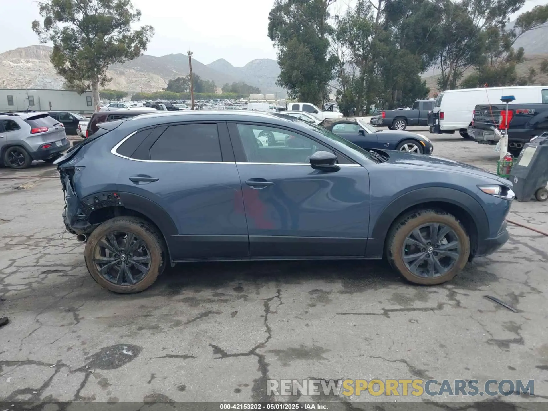 13 Фотография поврежденного автомобиля 3MVDMBCL0NM456154 MAZDA CX-30 2022