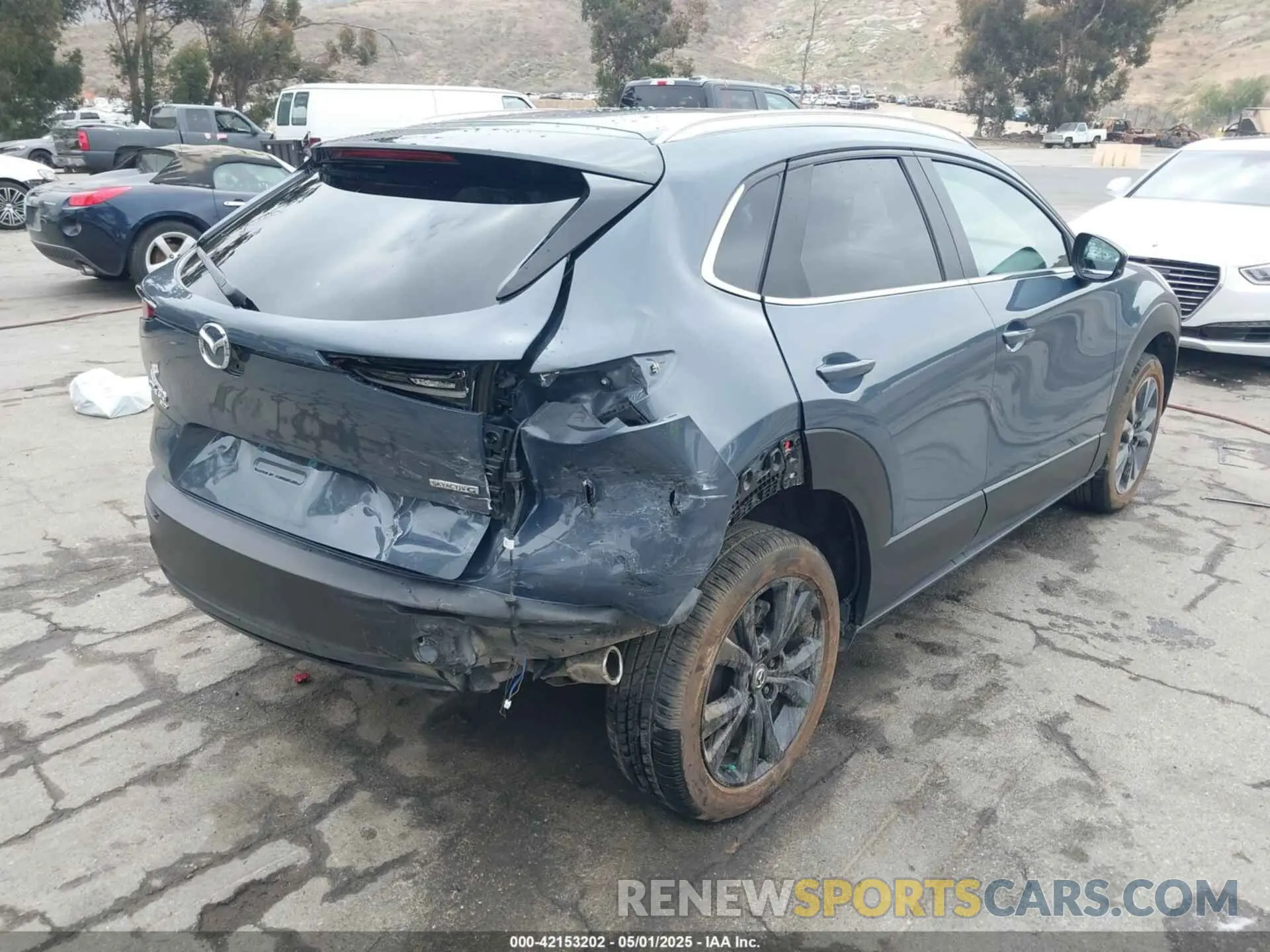 4 Фотография поврежденного автомобиля 3MVDMBCL0NM456154 MAZDA CX-30 2022