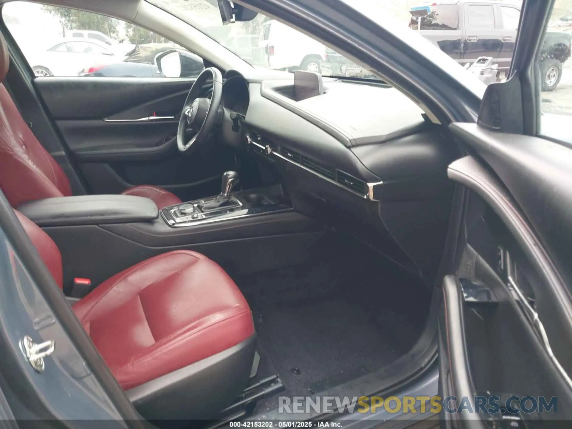 5 Фотография поврежденного автомобиля 3MVDMBCL0NM456154 MAZDA CX-30 2022
