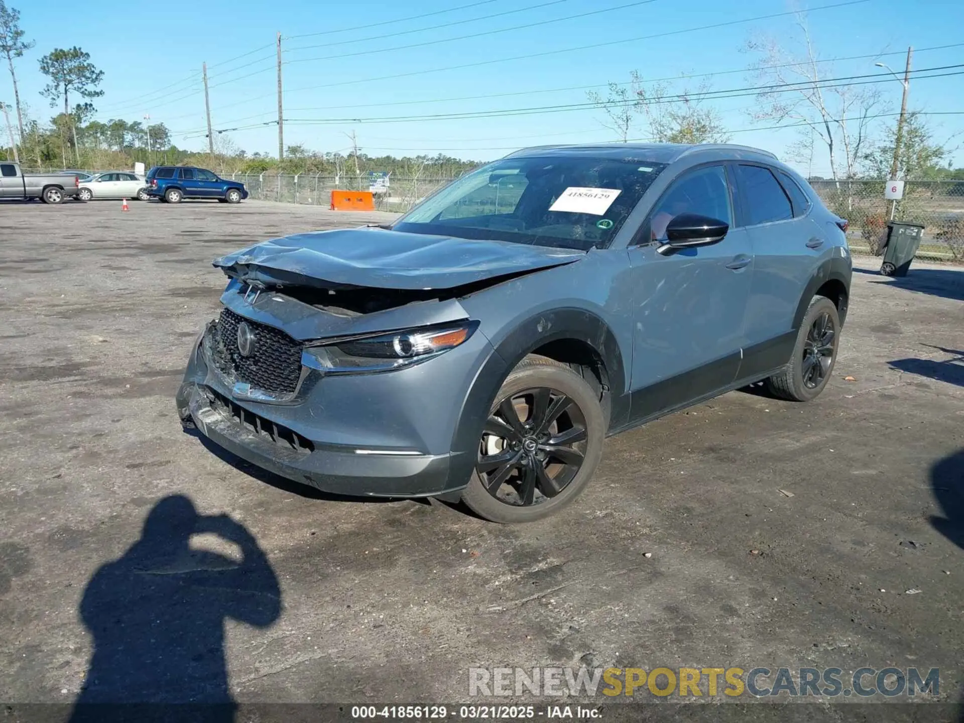 2 Photograph of a damaged car 3MVDMBCL1NM440965 MAZDA CX-30 2022