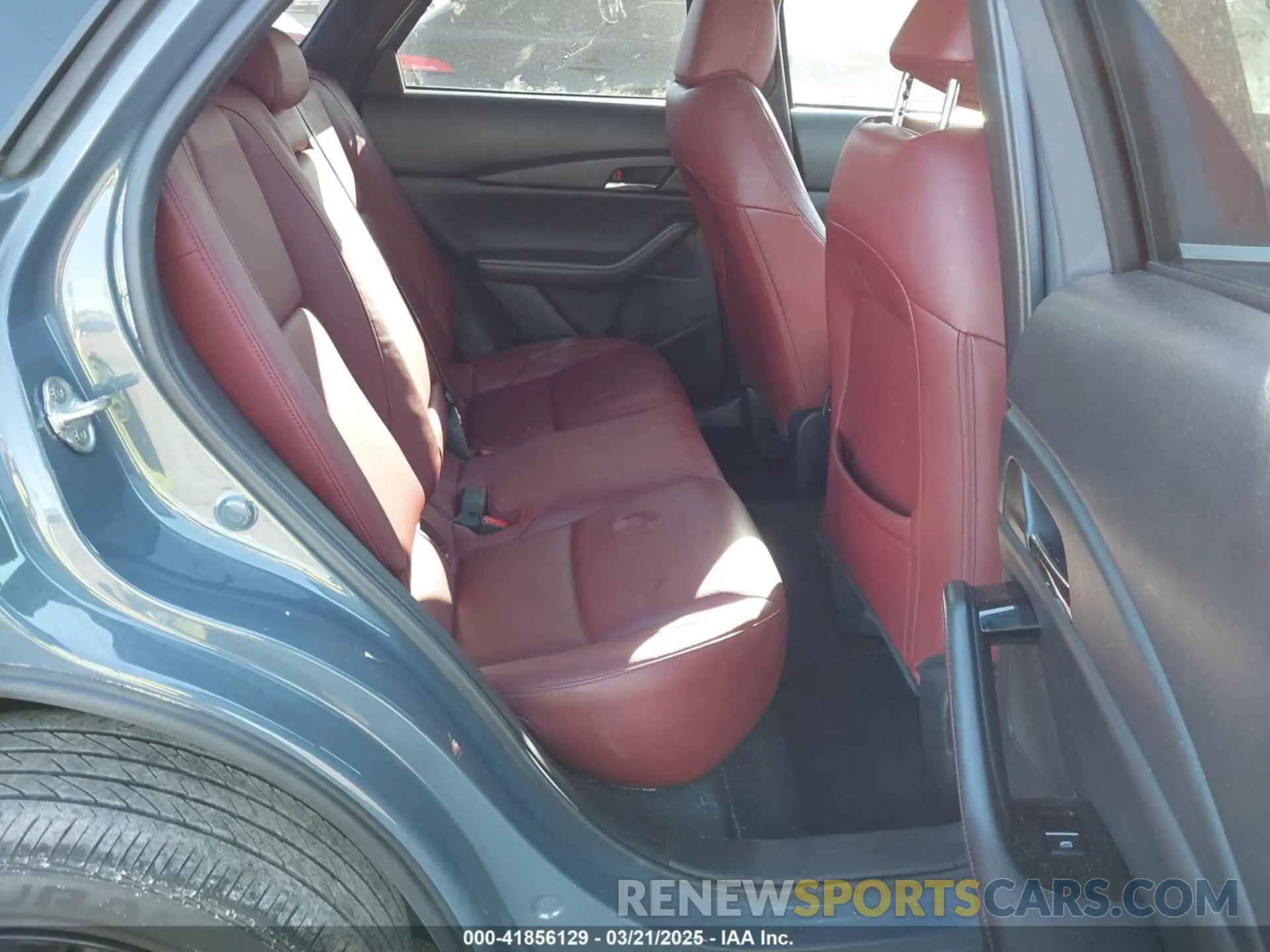 8 Photograph of a damaged car 3MVDMBCL1NM440965 MAZDA CX-30 2022
