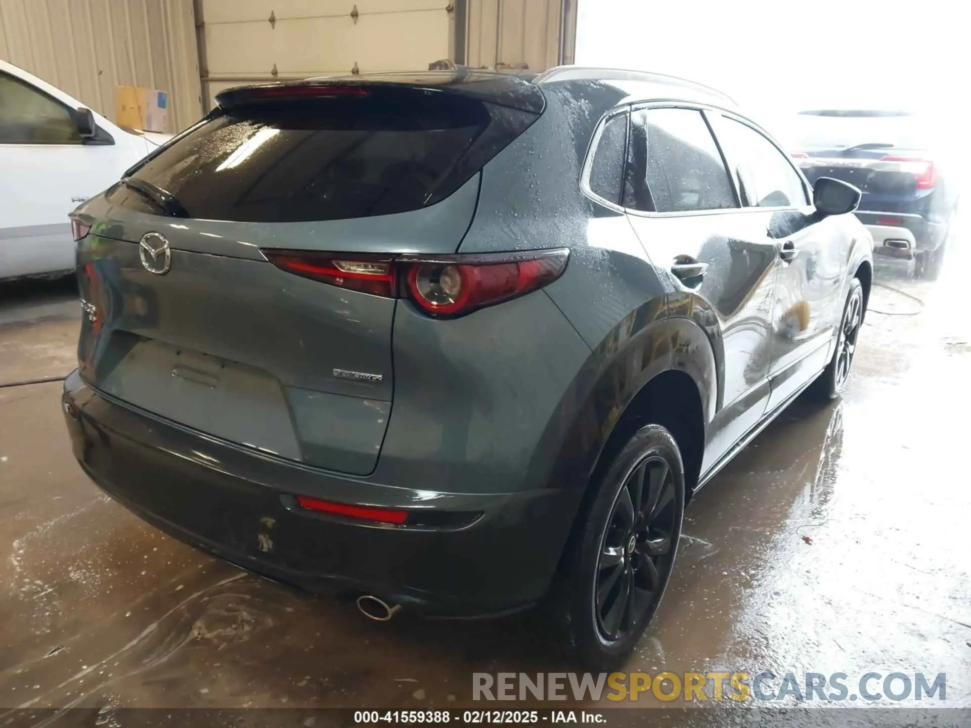 4 Photograph of a damaged car 3MVDMBCL8NM434547 MAZDA CX-30 2022