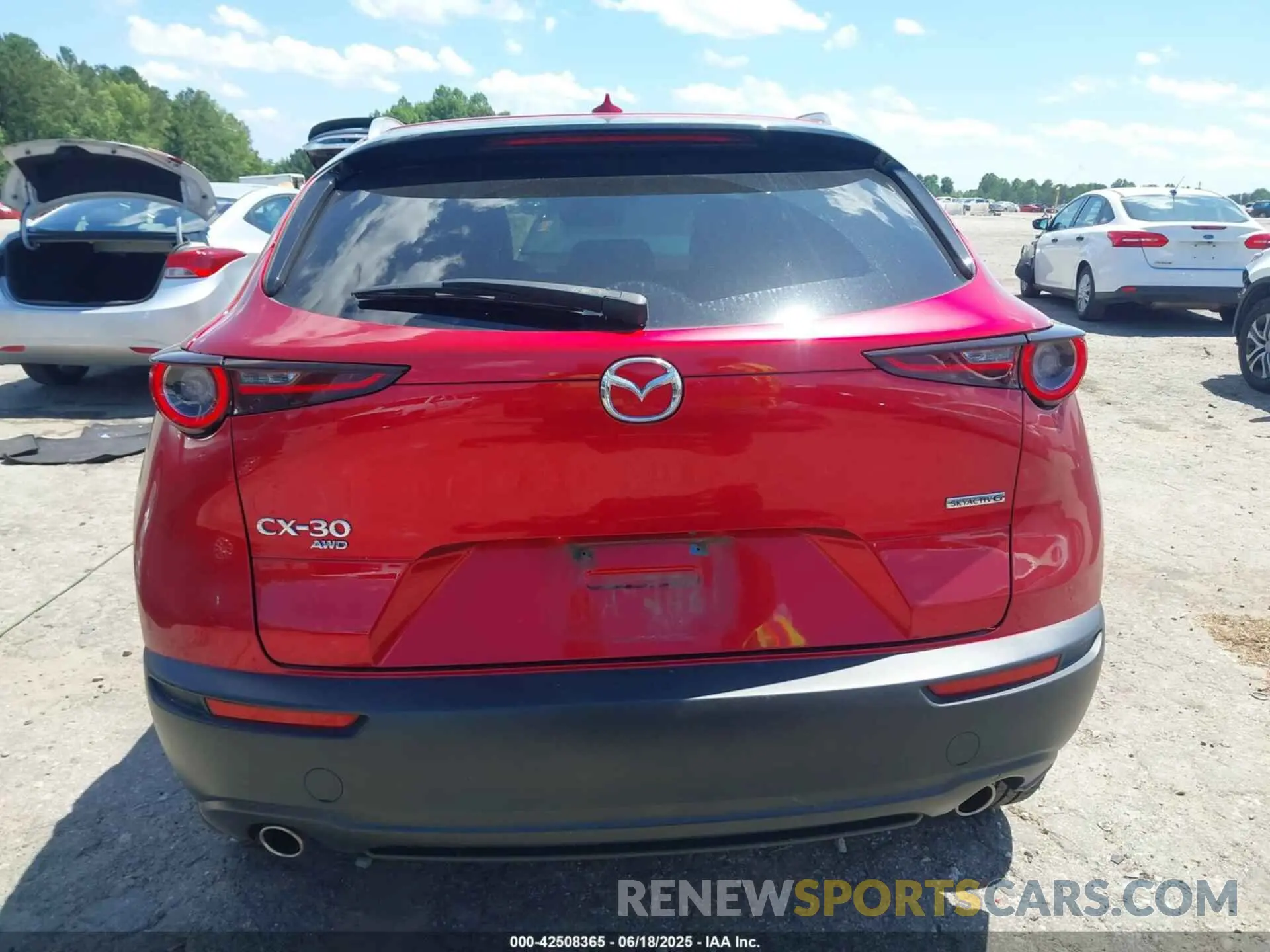 17 Photograph of a damaged car 3MVDMBDL2NM413756 MAZDA CX-30 2022