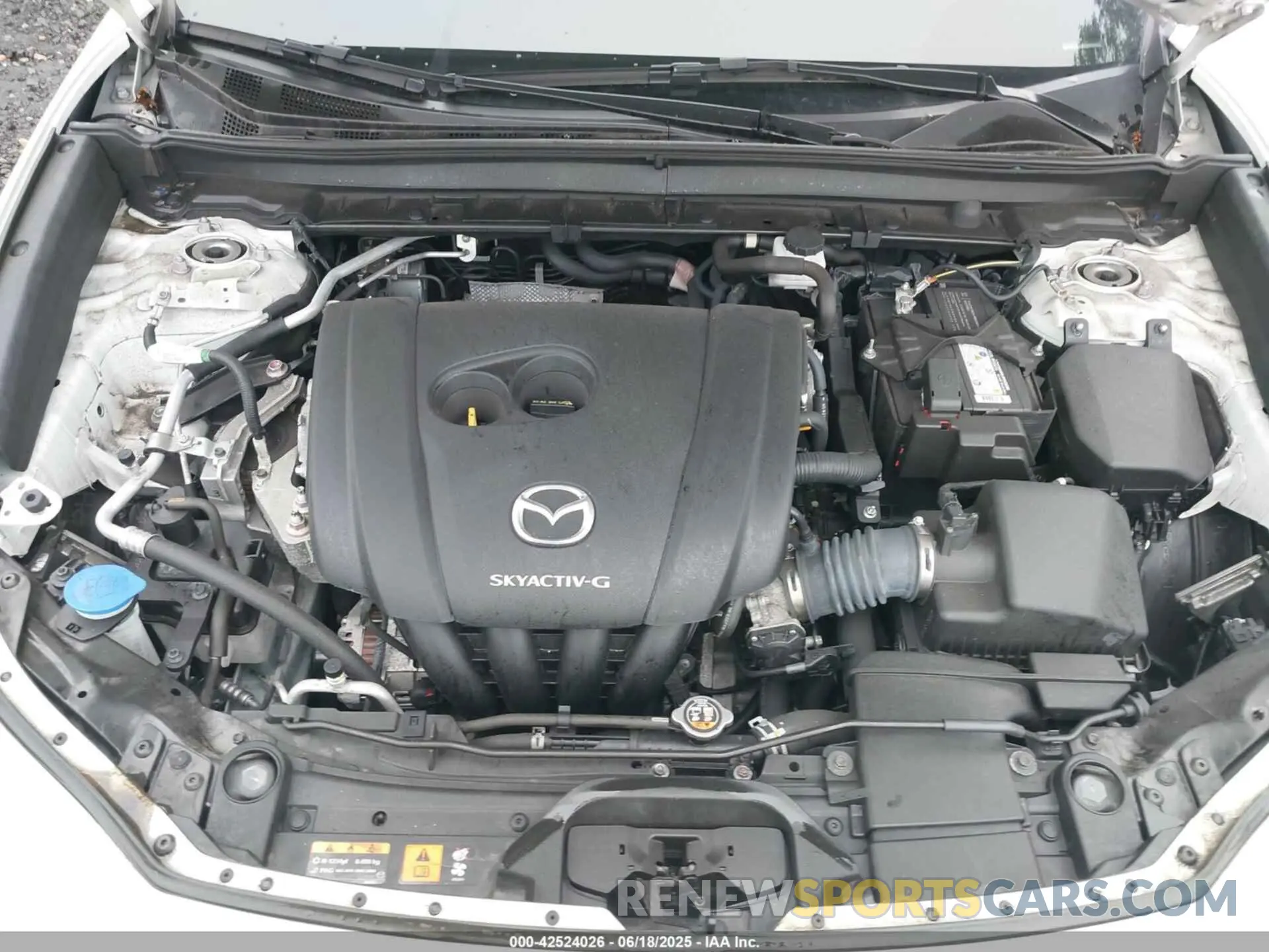 10 Photograph of a damaged car 3MVDMBDL3NM423566 MAZDA CX-30 2022
