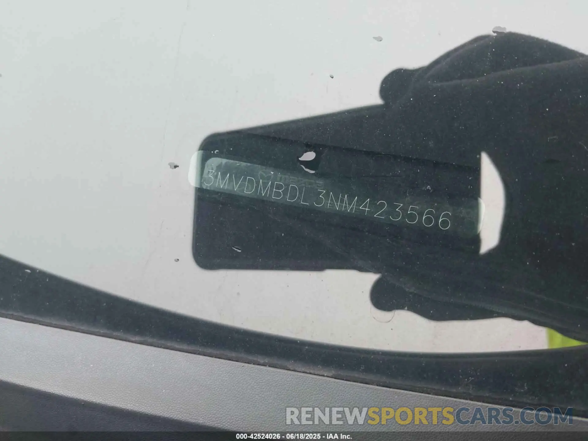 17 Photograph of a damaged car 3MVDMBDL3NM423566 MAZDA CX-30 2022