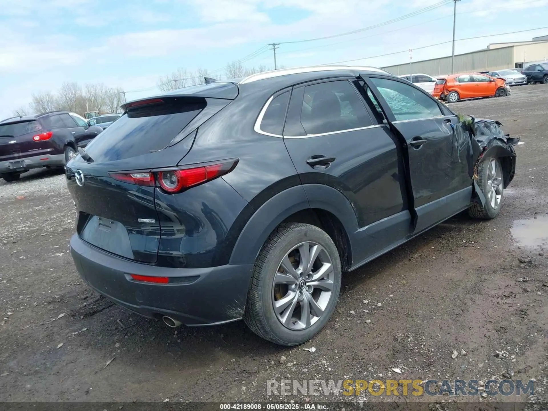 4 Фотография поврежденного автомобиля 3MVDMBDL5NM413878 MAZDA CX-30 2022