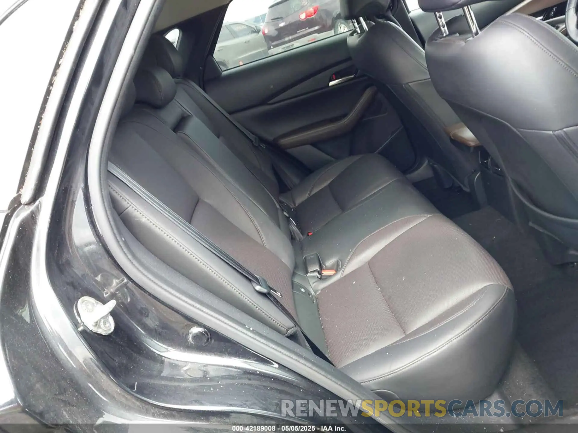 8 Фотография поврежденного автомобиля 3MVDMBDL5NM413878 MAZDA CX-30 2022