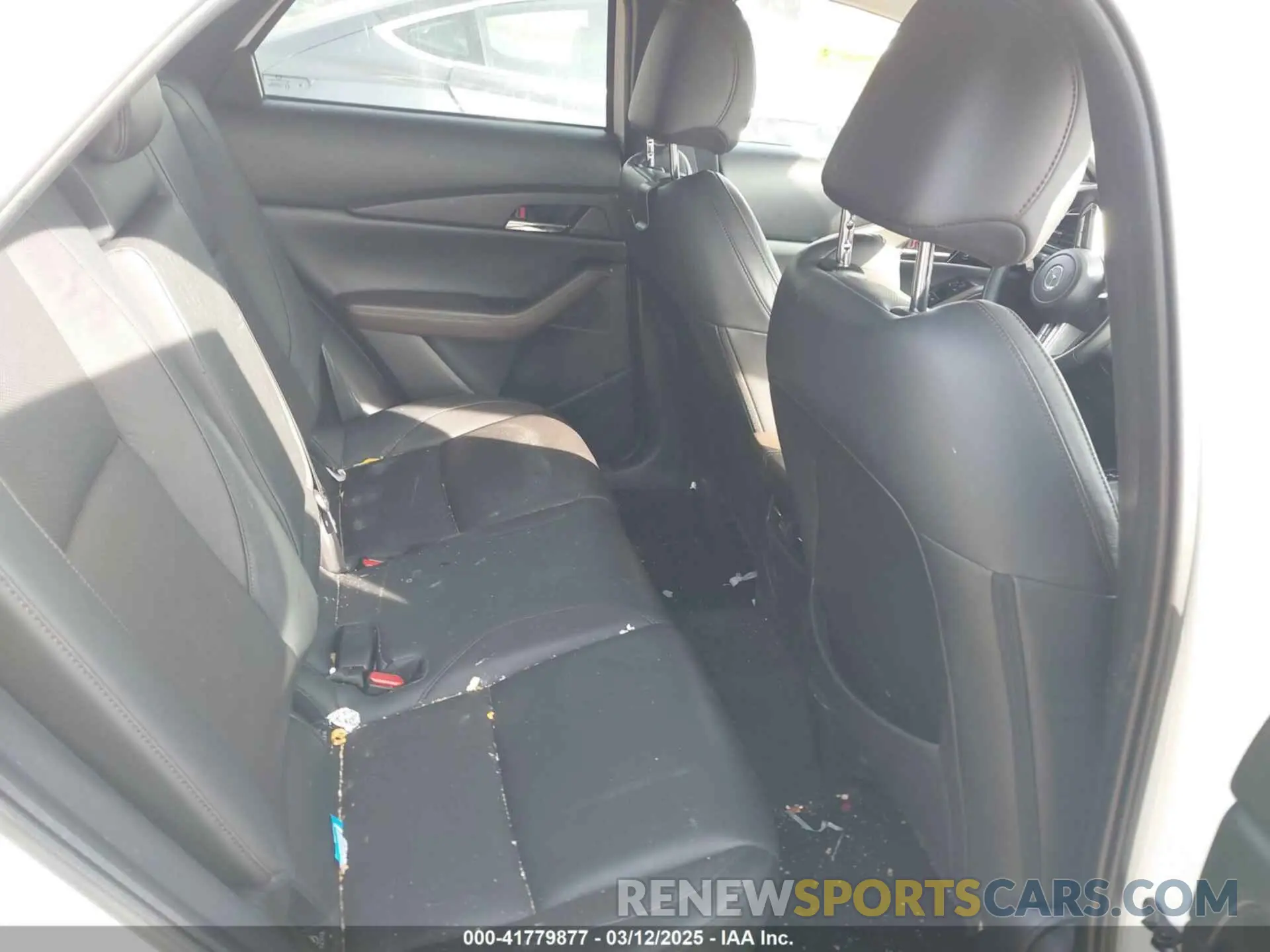 8 Фотография поврежденного автомобиля 3MVDMBDL7NM412263 MAZDA CX-30 2022