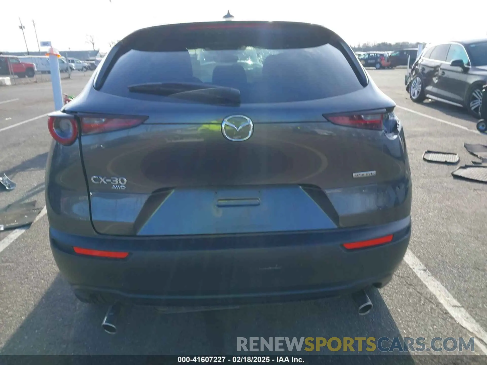 17 Фотография поврежденного автомобиля 3MVDMBDL9NM403273 MAZDA CX-30 2022