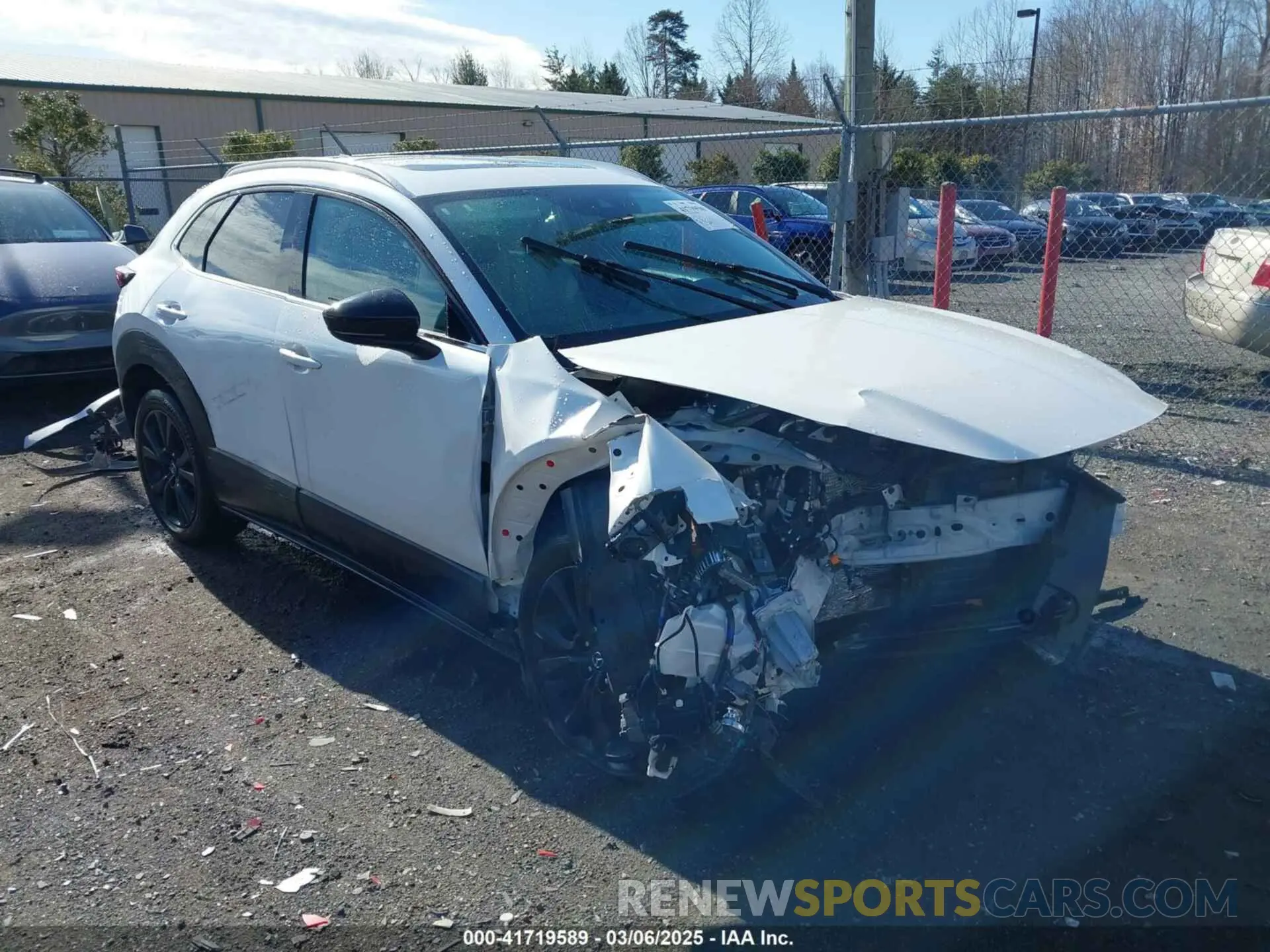 1 Photograph of a damaged car 3MVDMBDY3NM425734 MAZDA CX-30 2022