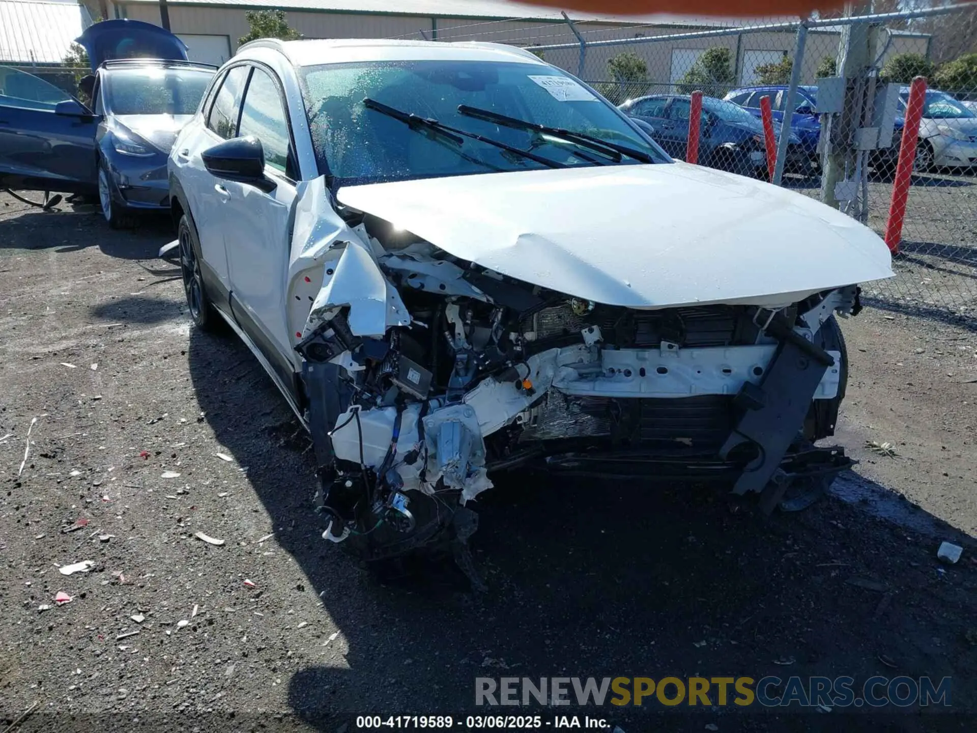 6 Photograph of a damaged car 3MVDMBDY3NM425734 MAZDA CX-30 2022