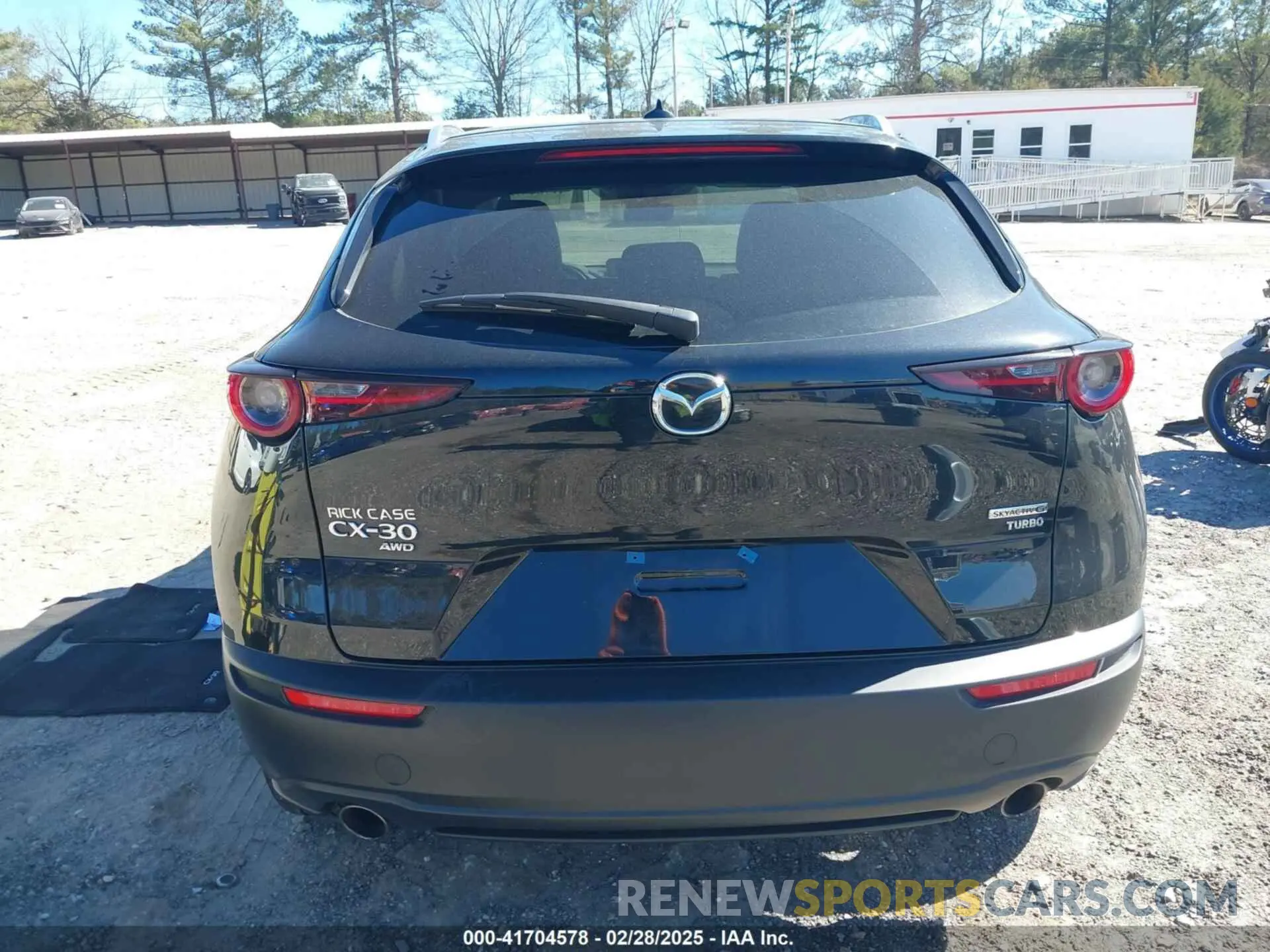 17 Photograph of a damaged car 3MVDMBDY4NM446866 MAZDA CX-30 2022