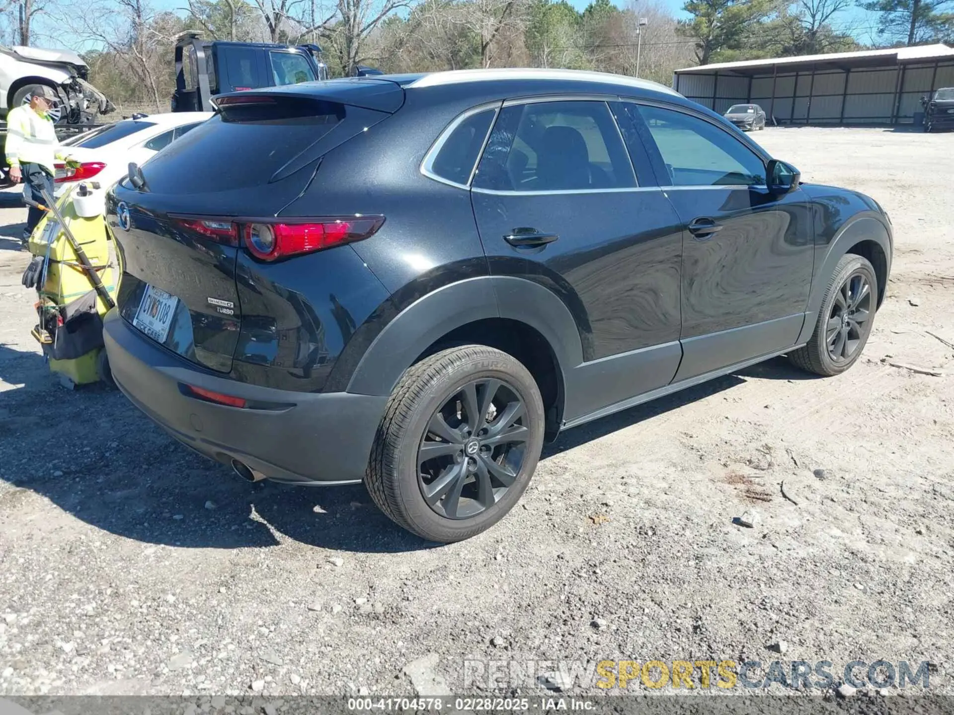 4 Photograph of a damaged car 3MVDMBDY4NM446866 MAZDA CX-30 2022