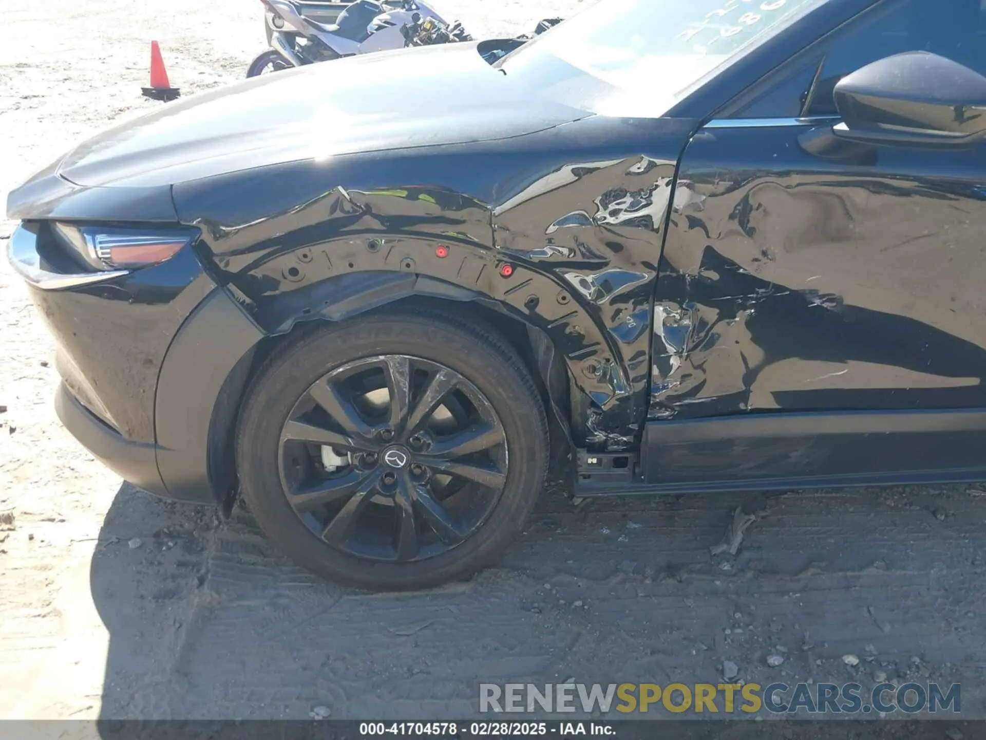 6 Photograph of a damaged car 3MVDMBDY4NM446866 MAZDA CX-30 2022