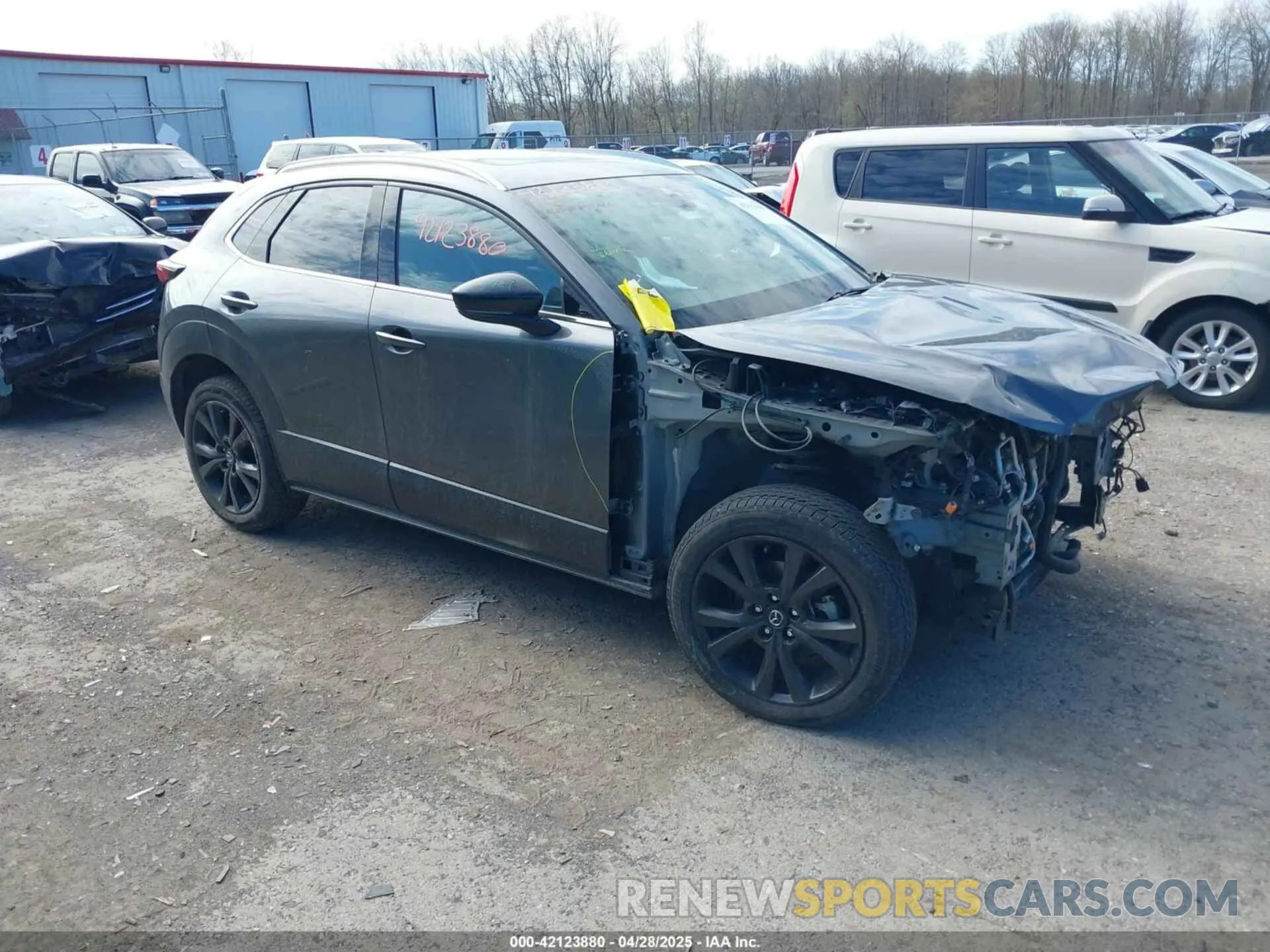 1 Photograph of a damaged car 3MVDMBDYXNM427402 MAZDA CX-30 2022
