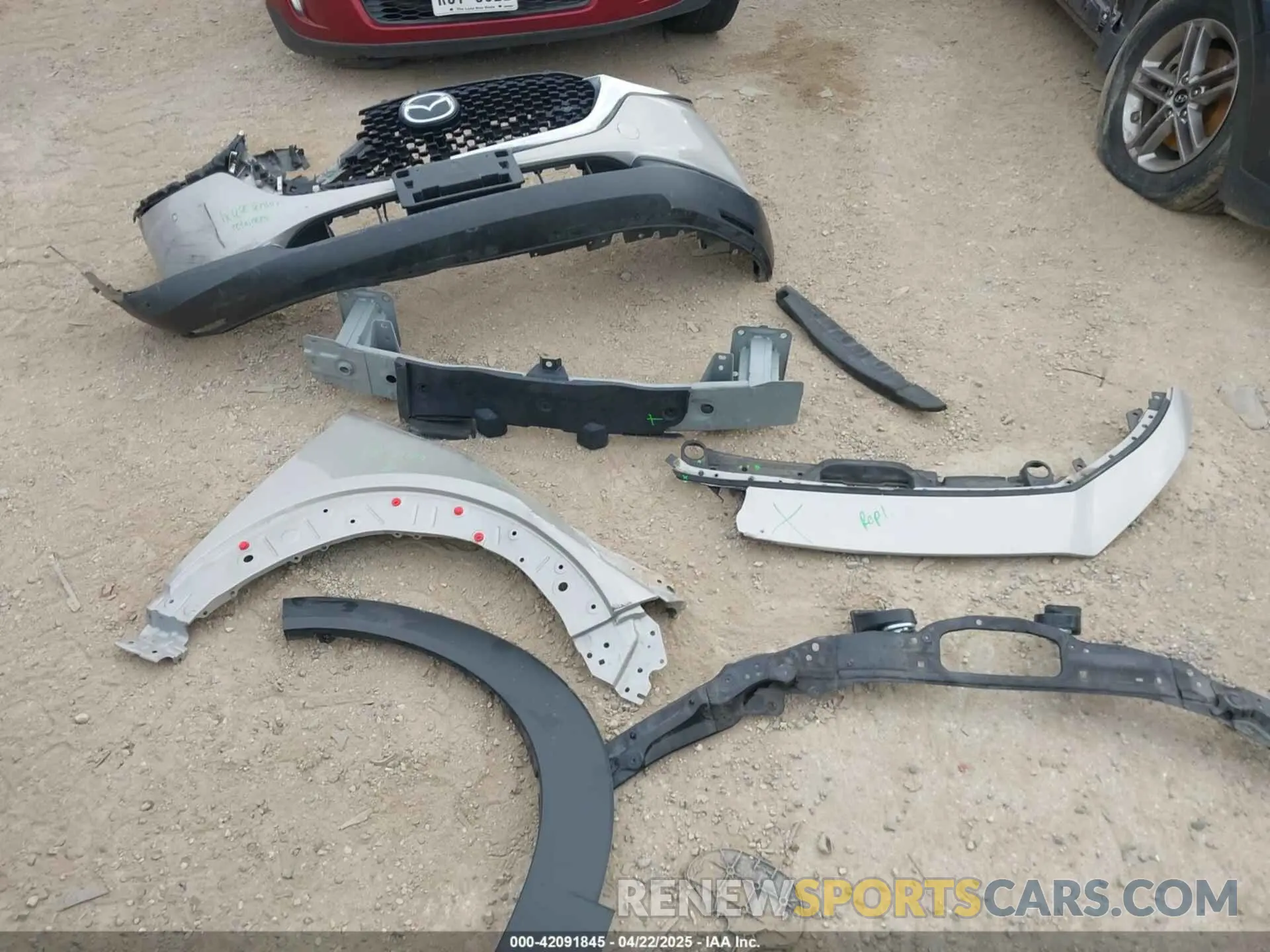 12 Фотография поврежденного автомобиля 3MVDMBEY3NM437459 MAZDA CX-30 2022