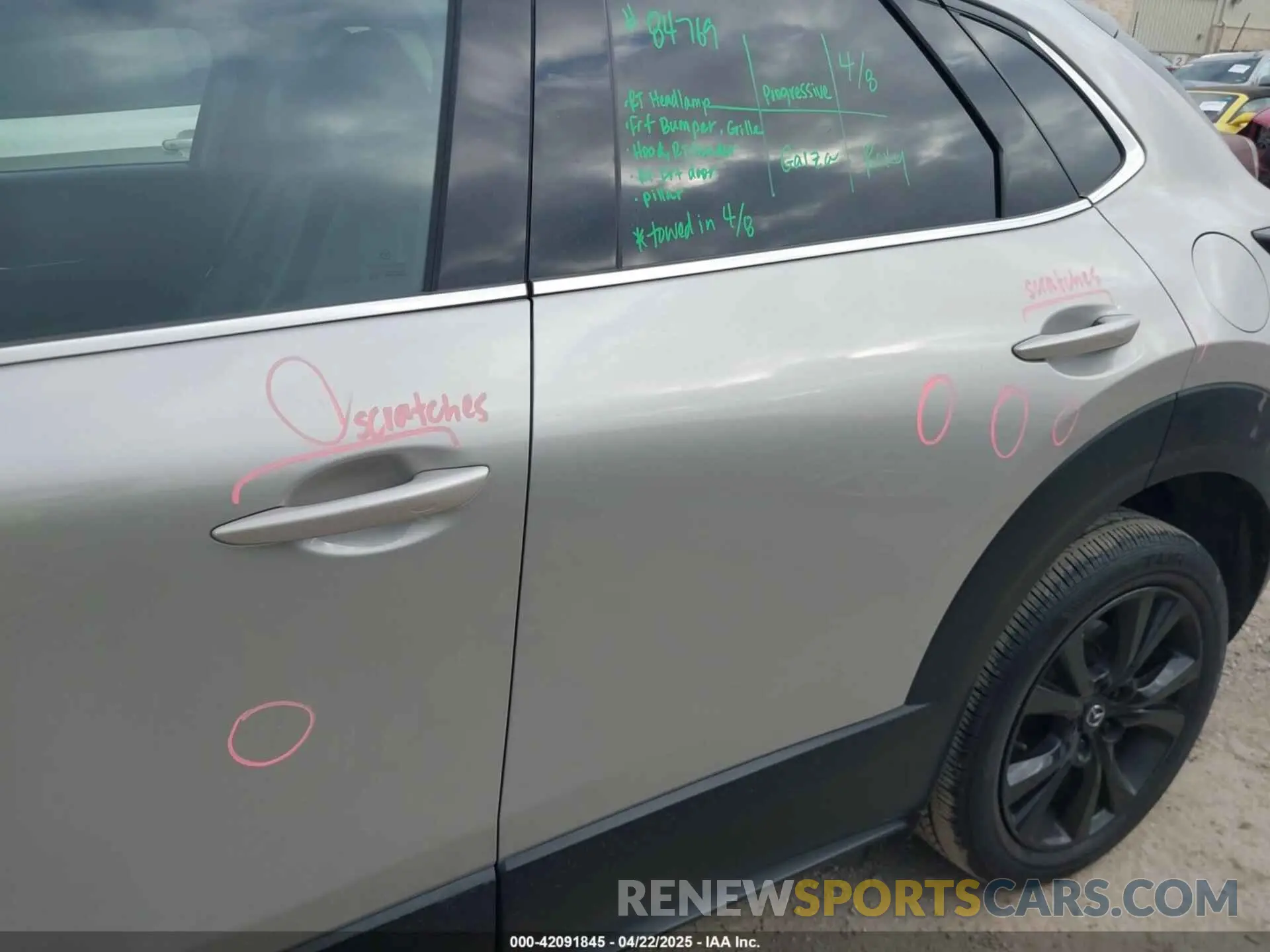 19 Фотография поврежденного автомобиля 3MVDMBEY3NM437459 MAZDA CX-30 2022