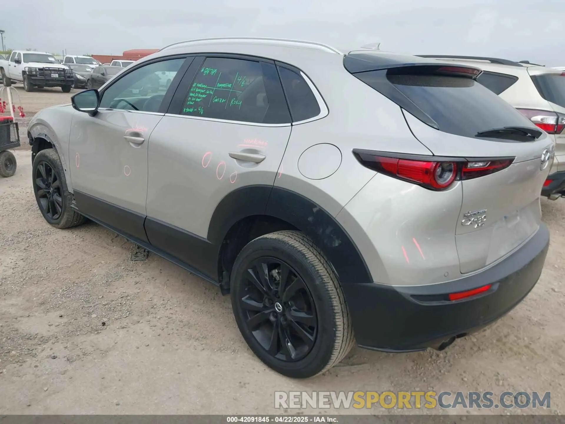 3 Фотография поврежденного автомобиля 3MVDMBEY3NM437459 MAZDA CX-30 2022