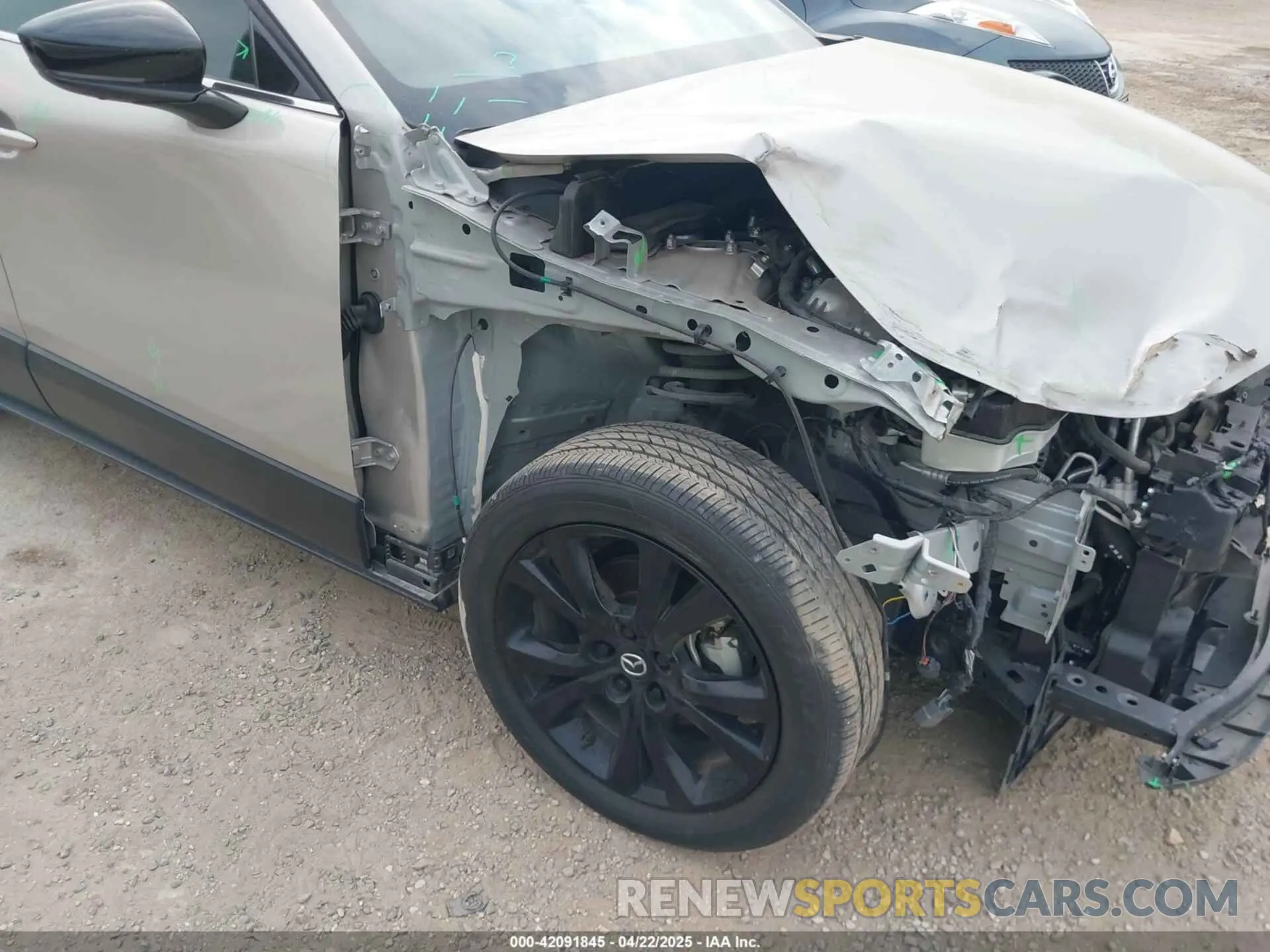 6 Фотография поврежденного автомобиля 3MVDMBEY3NM437459 MAZDA CX-30 2022