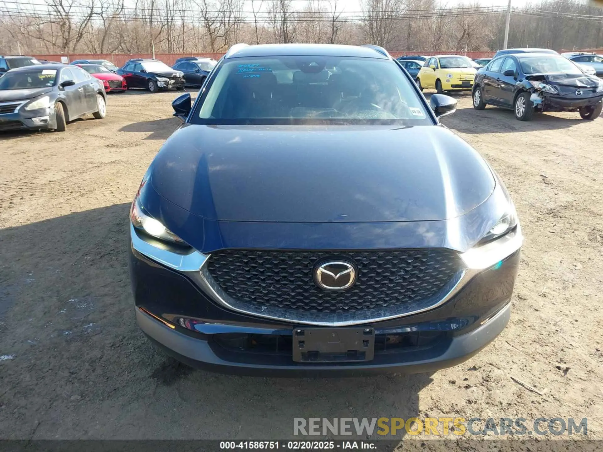 12 Фотография поврежденного автомобиля 3MVDMBBM2PM586062 MAZDA CX-30 2023
