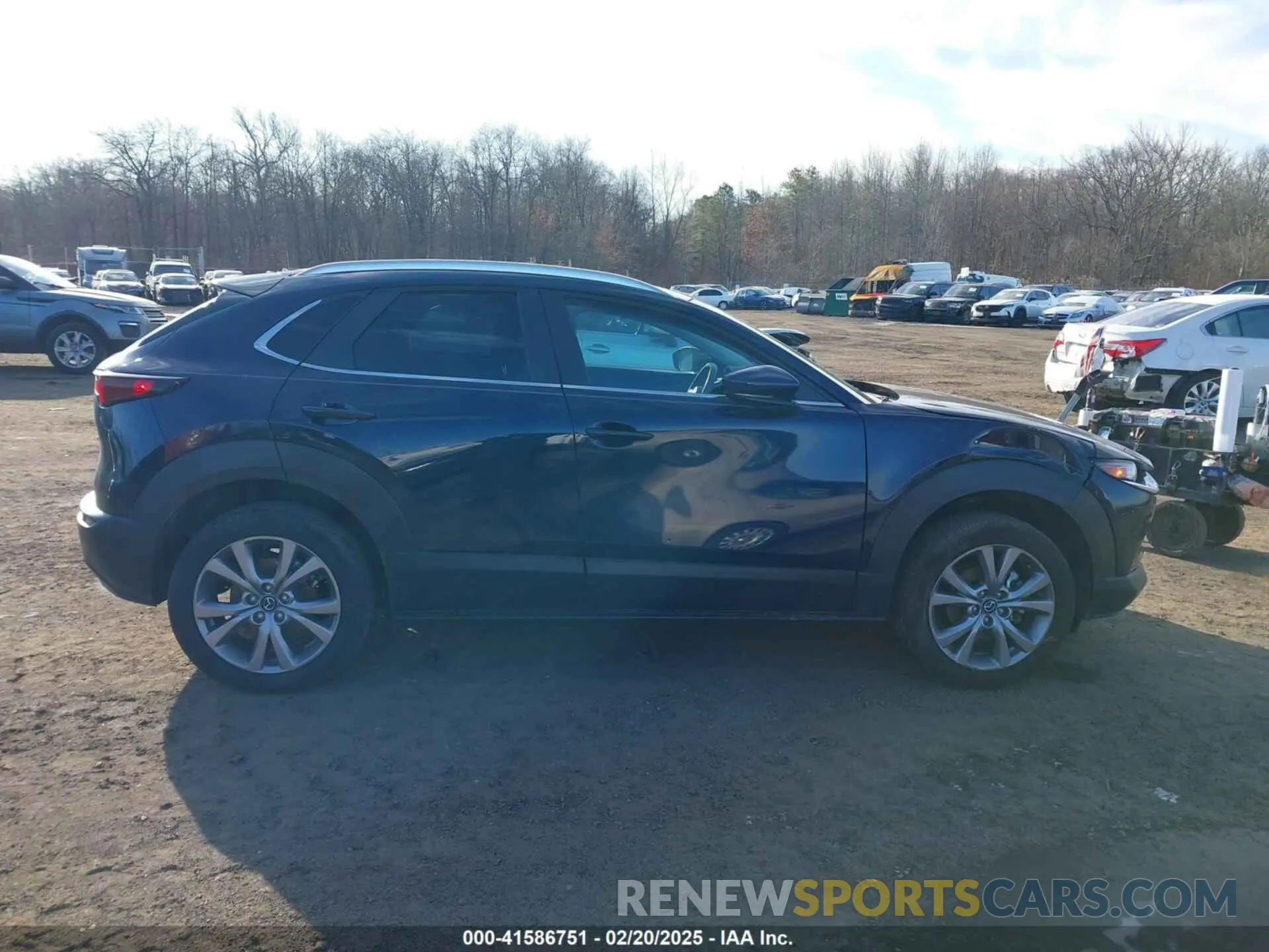 13 Фотография поврежденного автомобиля 3MVDMBBM2PM586062 MAZDA CX-30 2023