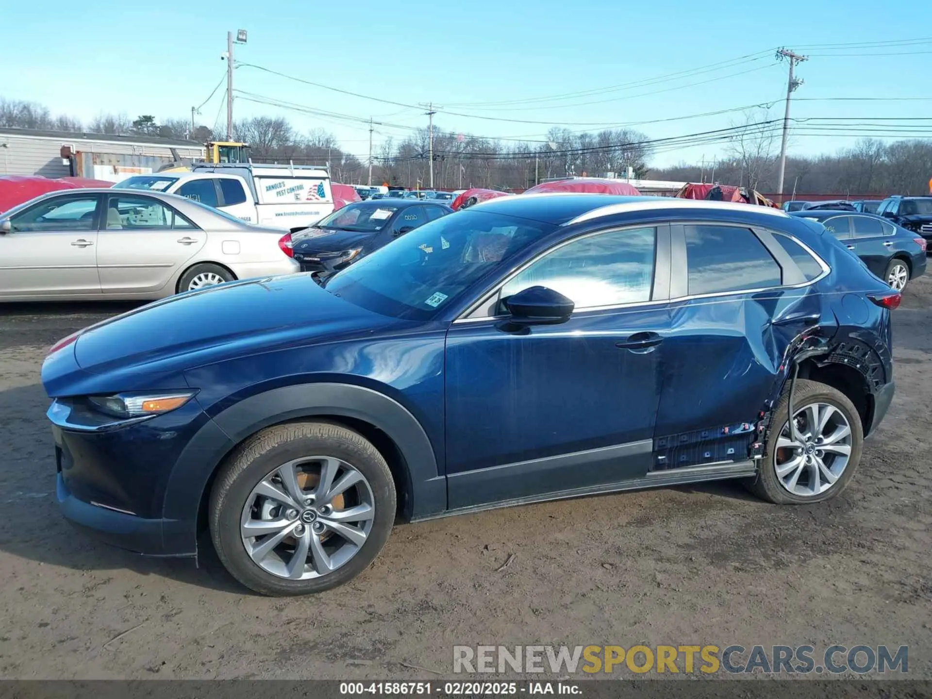 18 Фотография поврежденного автомобиля 3MVDMBBM2PM586062 MAZDA CX-30 2023