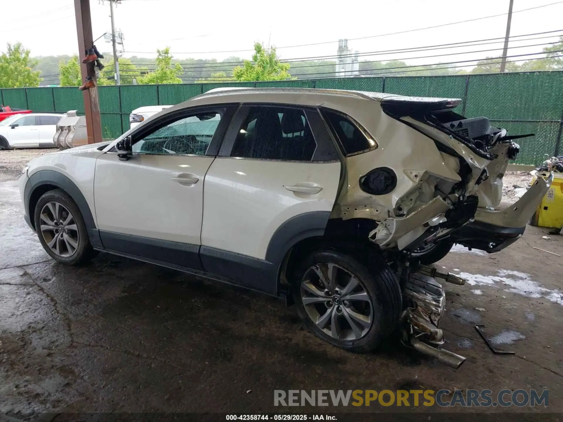 3 Фотография поврежденного автомобиля 3MVDMBBM3PM544824 MAZDA CX-30 2023