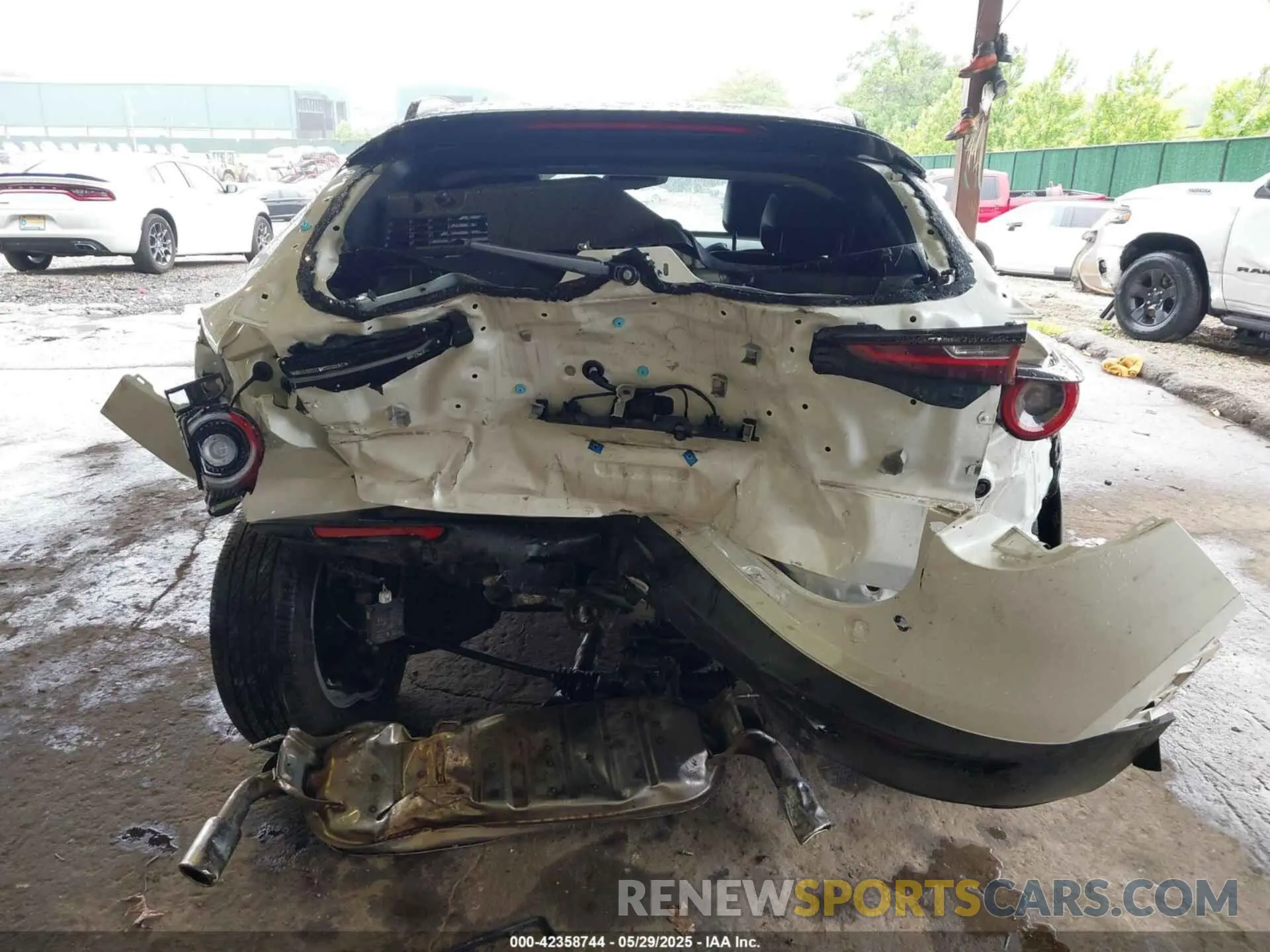 6 Фотография поврежденного автомобиля 3MVDMBBM3PM544824 MAZDA CX-30 2023