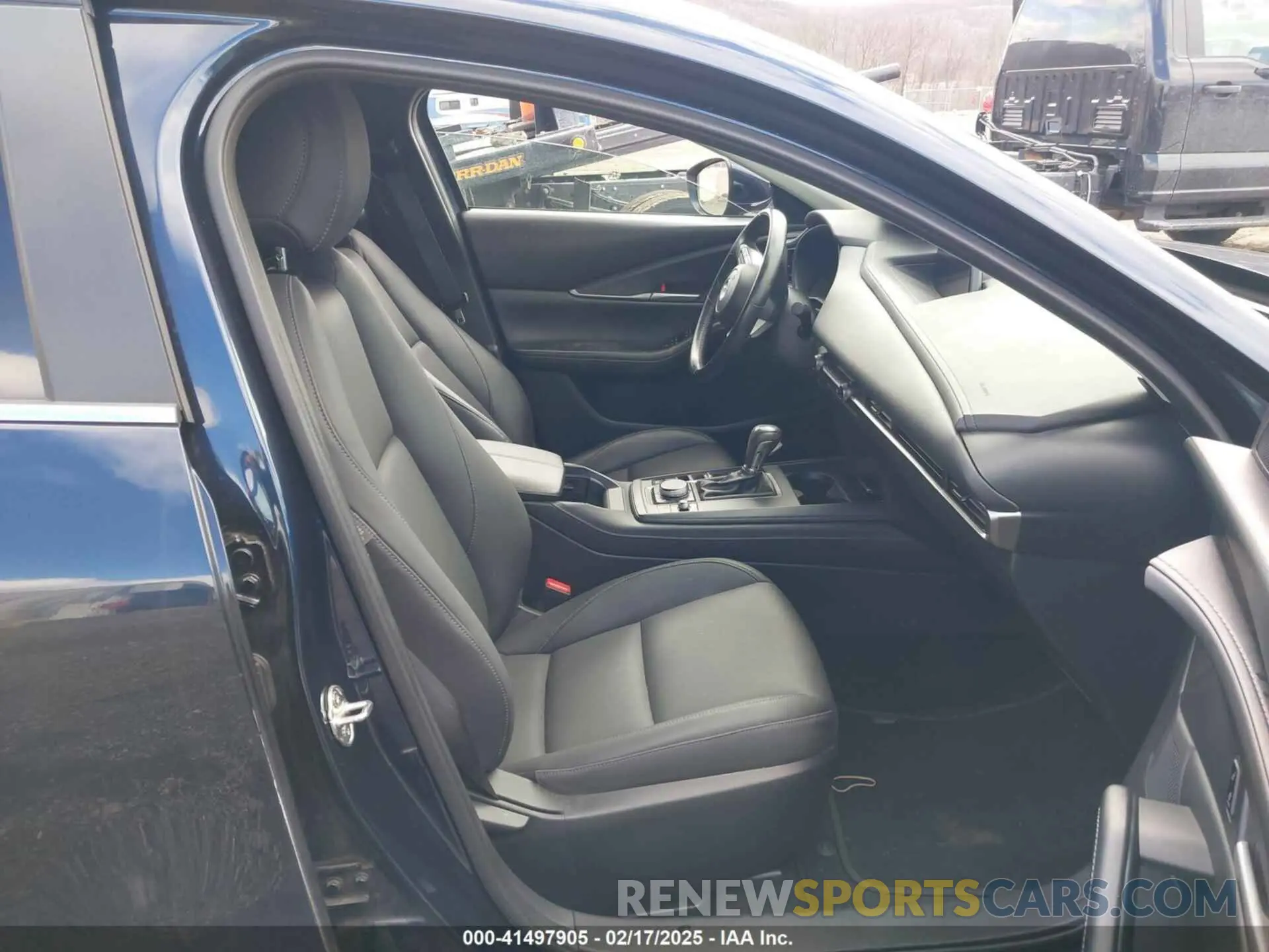 5 Фотография поврежденного автомобиля 3MVDMBBM4PM520127 MAZDA CX-30 2023