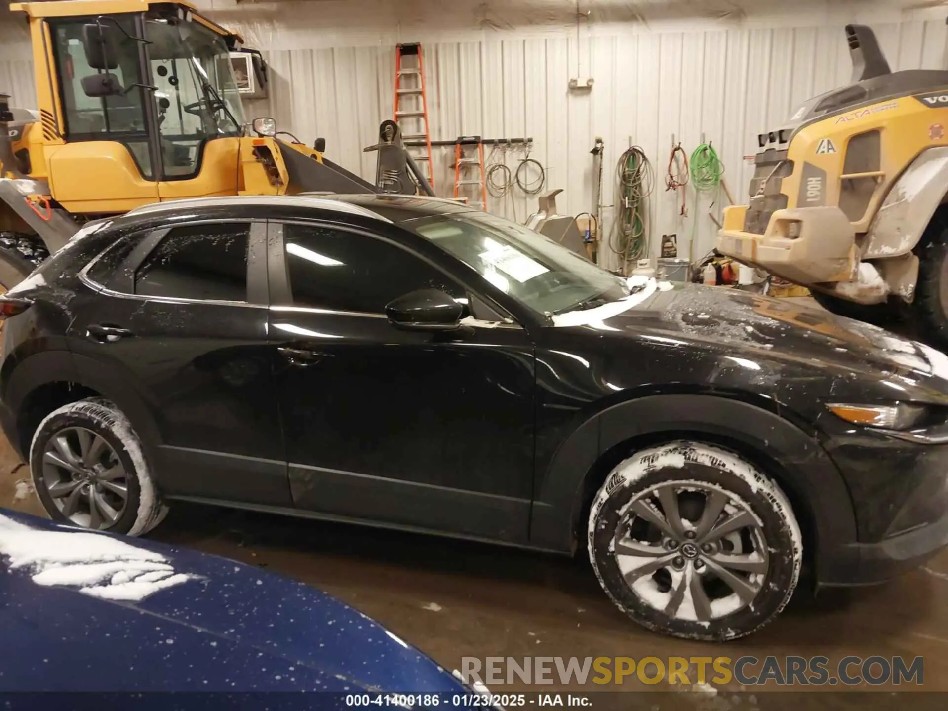 13 Photograph of a damaged car 3MVDMBBM5PM586122 MAZDA CX-30 2023