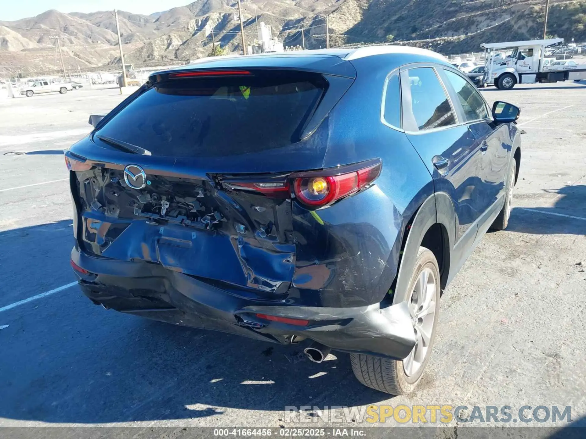 4 Photograph of a damaged car 3MVDMBBM8PM514475 MAZDA CX-30 2023