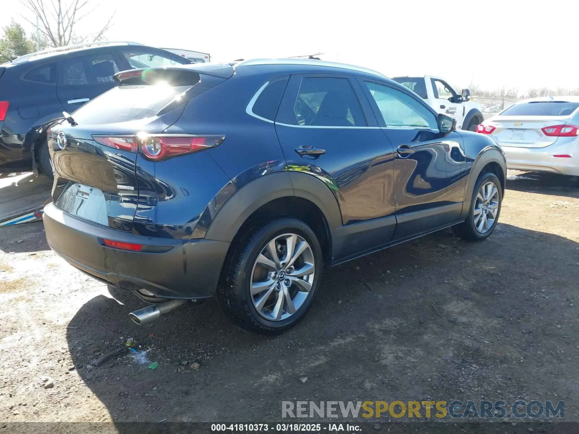 4 Фотография поврежденного автомобиля 3MVDMBBM8PM577933 MAZDA CX-30 2023