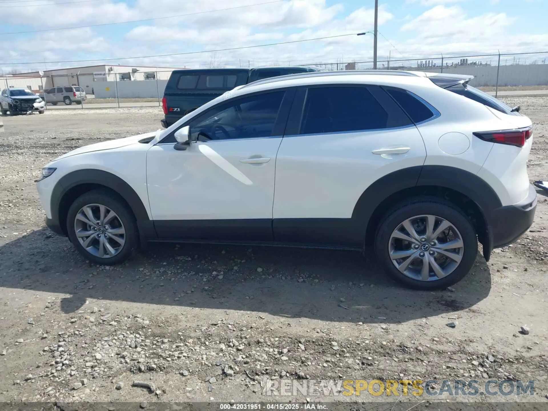 15 Фотография поврежденного автомобиля 3MVDMBBM8PM581691 MAZDA CX-30 2023