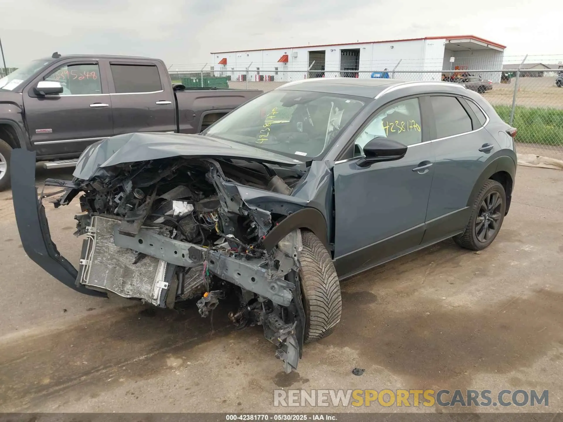 2 Photograph of a damaged car 3MVDMBCM1PM515319 MAZDA CX-30 2023