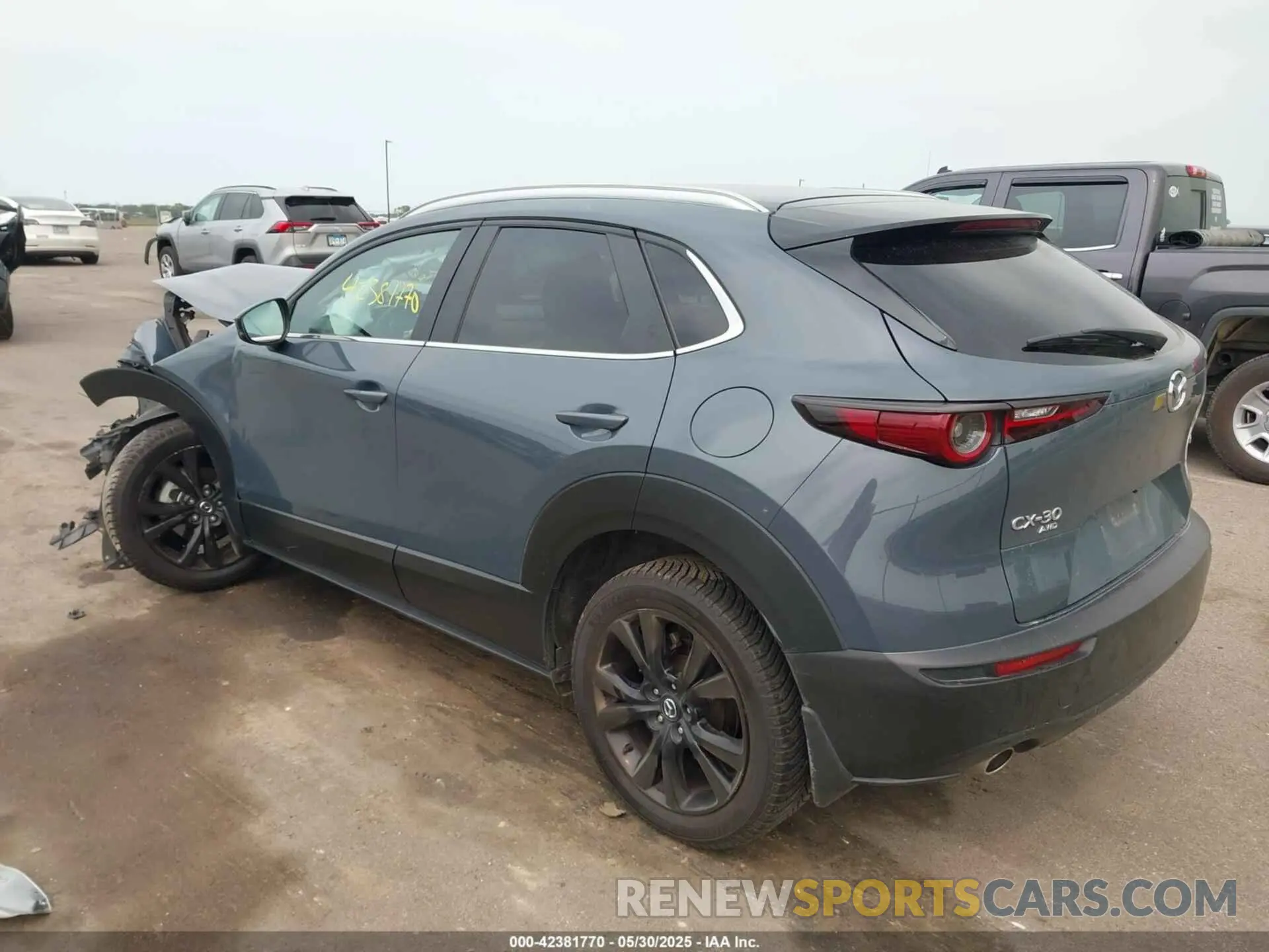 3 Photograph of a damaged car 3MVDMBCM1PM515319 MAZDA CX-30 2023