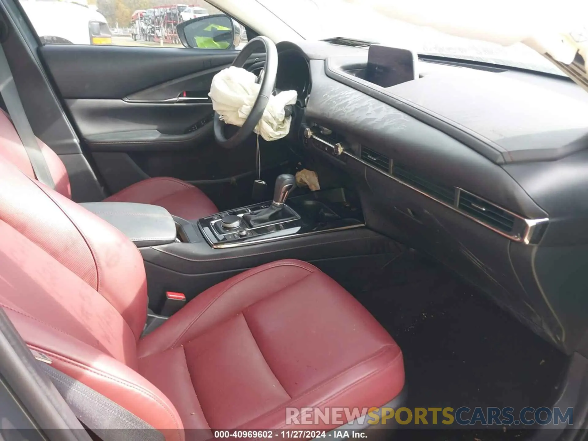 5 Photograph of a damaged car 3MVDMBCM1PM537644 MAZDA CX-30 2023