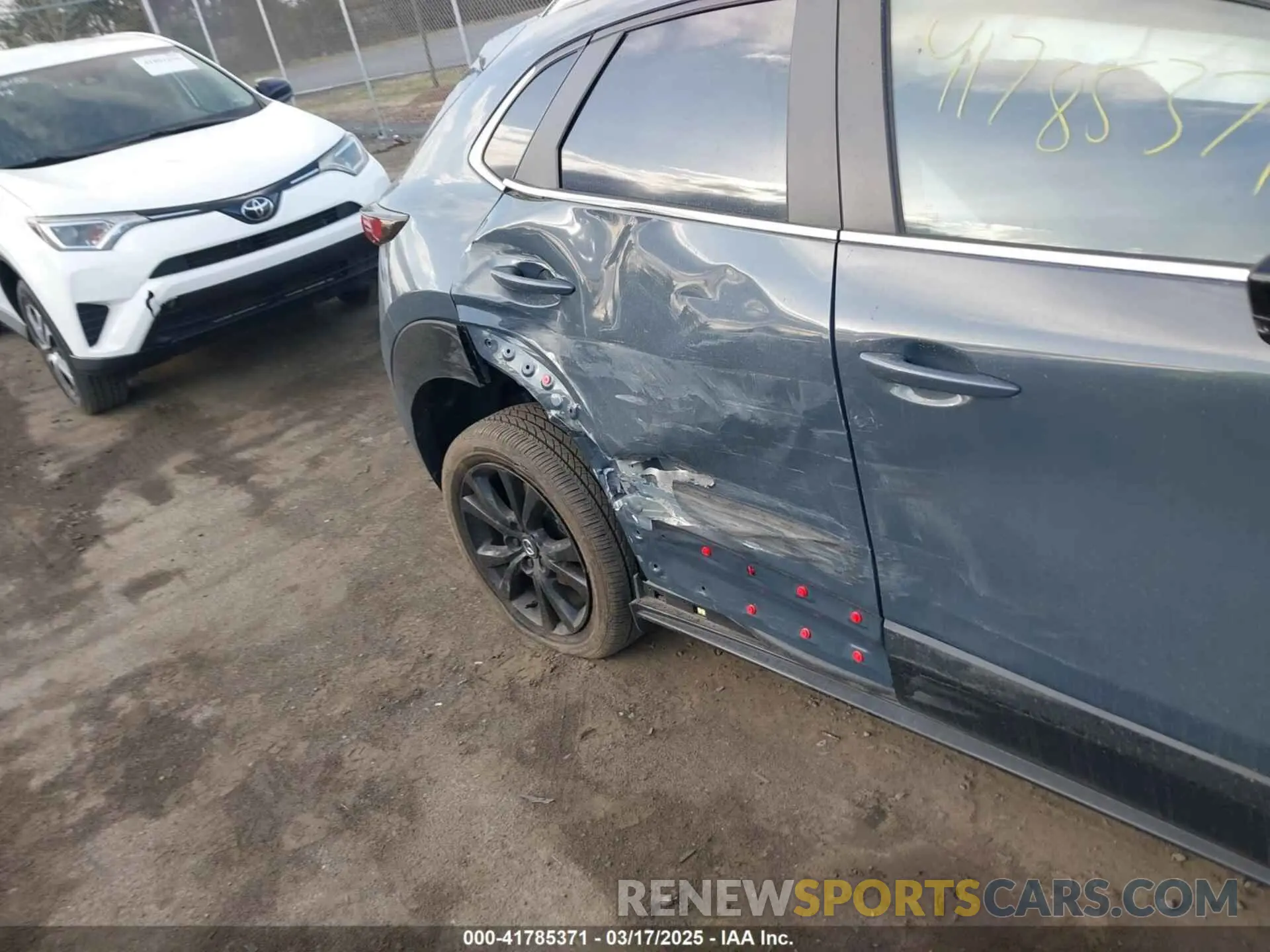 6 Photograph of a damaged car 3MVDMBCM1PM573317 MAZDA CX-30 2023