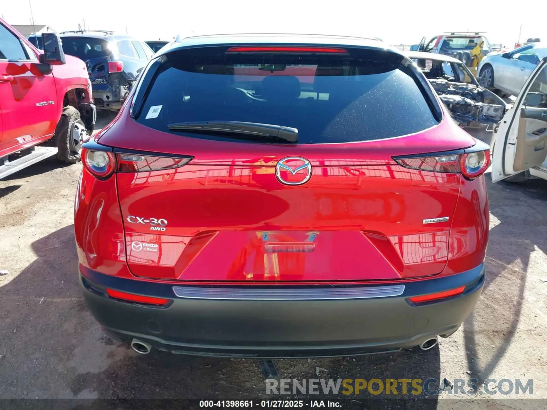 16 Photograph of a damaged car 3MVDMBCM2PM570944 MAZDA CX-30 2023