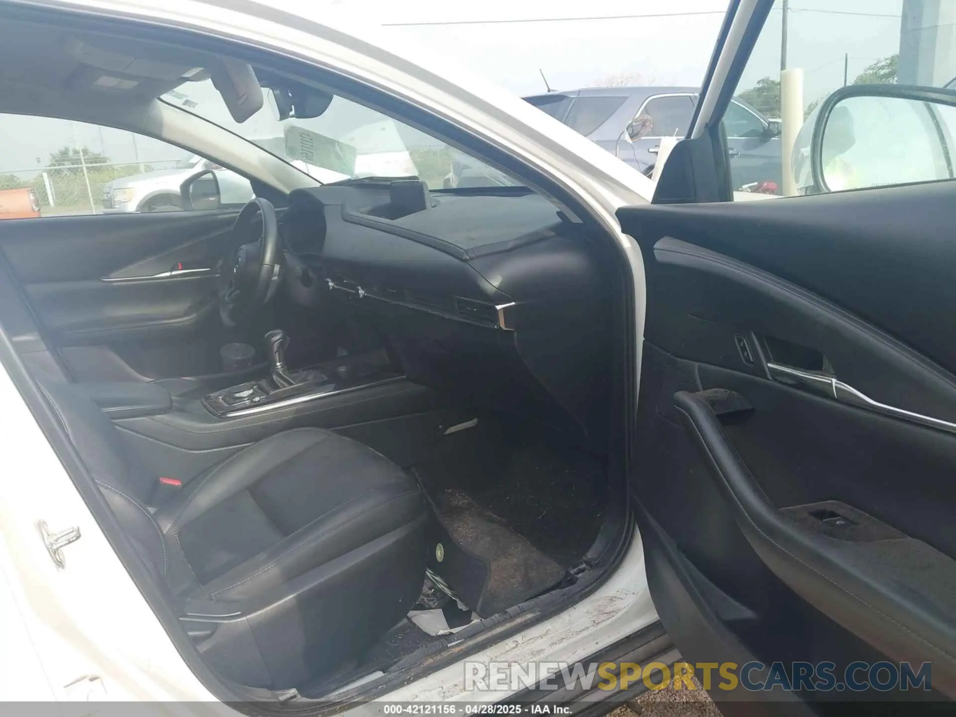5 Photograph of a damaged car 3MVDMBCM4PM507456 MAZDA CX-30 2023