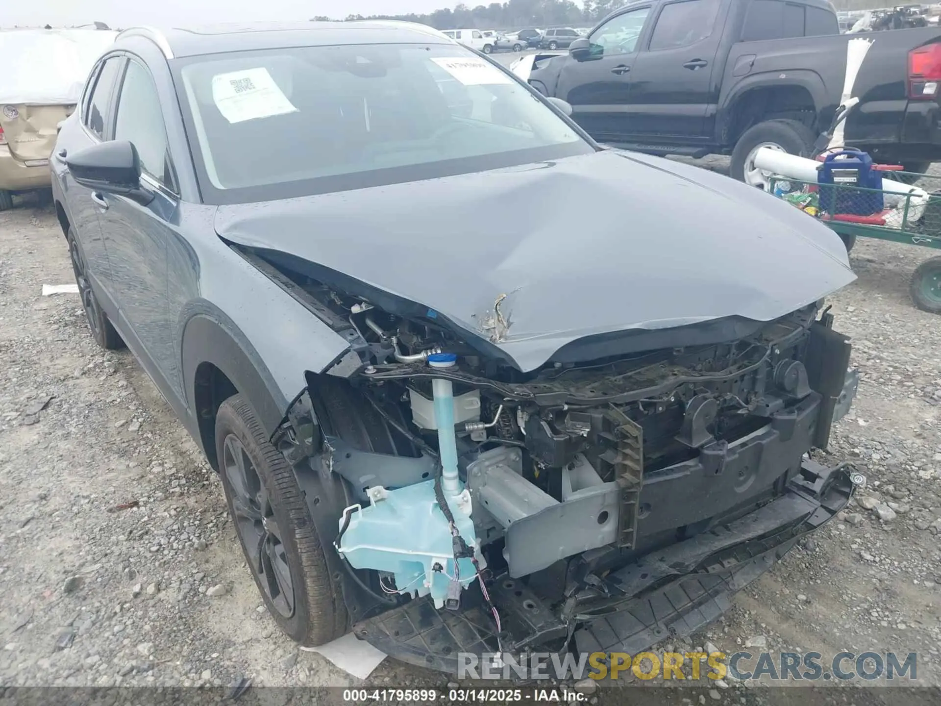 6 Фотография поврежденного автомобиля 3MVDMBCM5PM514304 MAZDA CX-30 2023