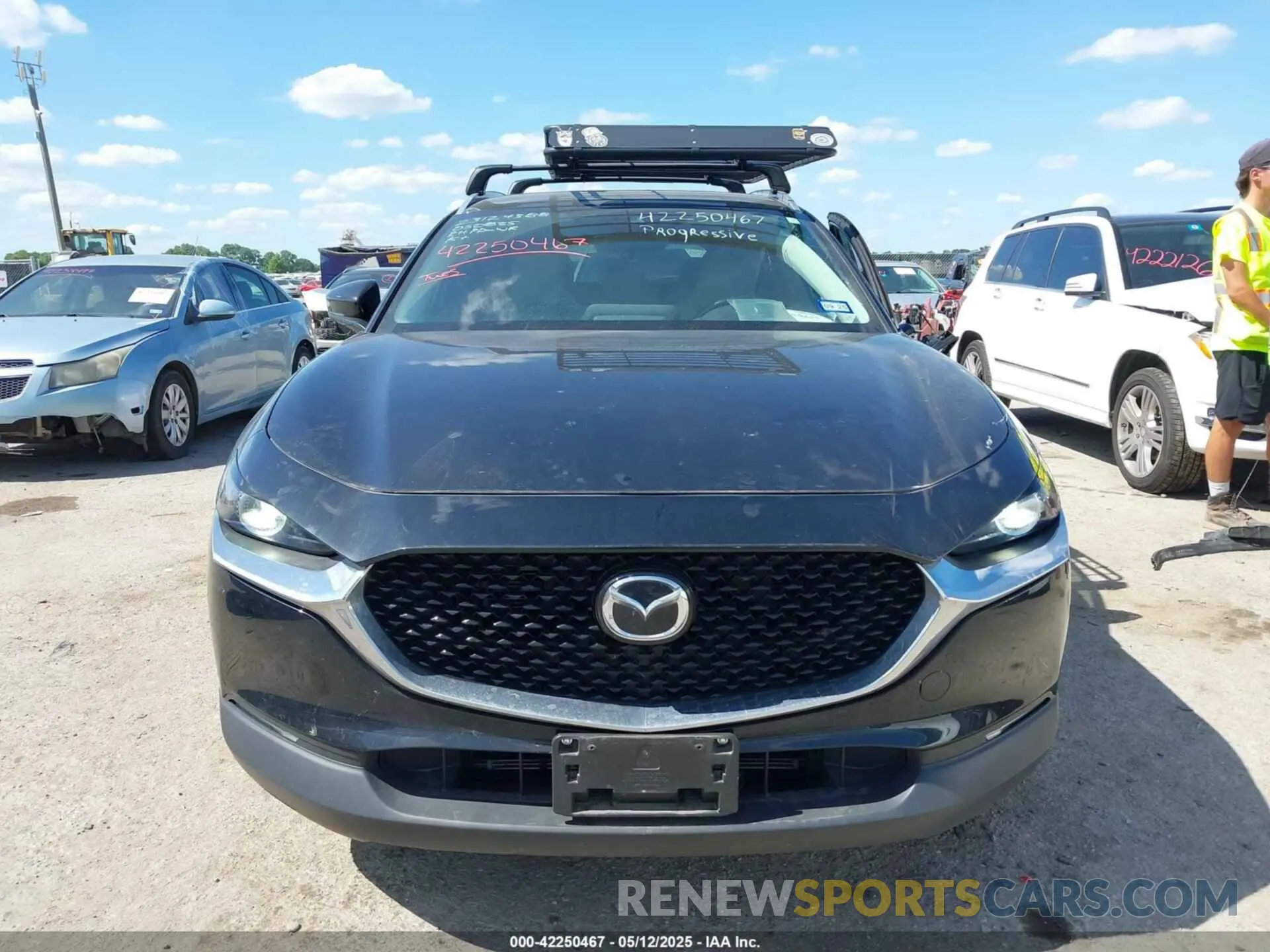 12 Фотография поврежденного автомобиля 3MVDMBCM5PM588600 MAZDA CX-30 2023