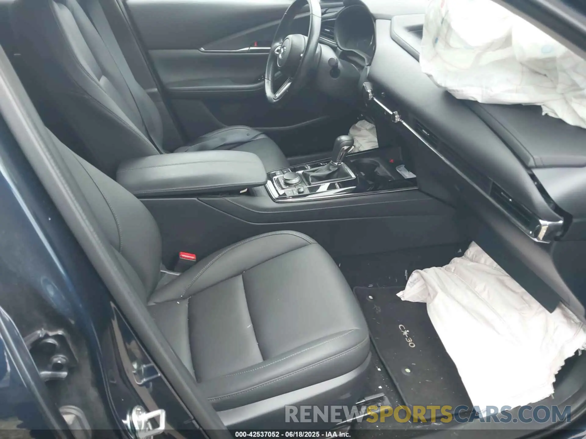 5 Photograph of a damaged car 3MVDMBCM6PM527594 MAZDA CX-30 2023