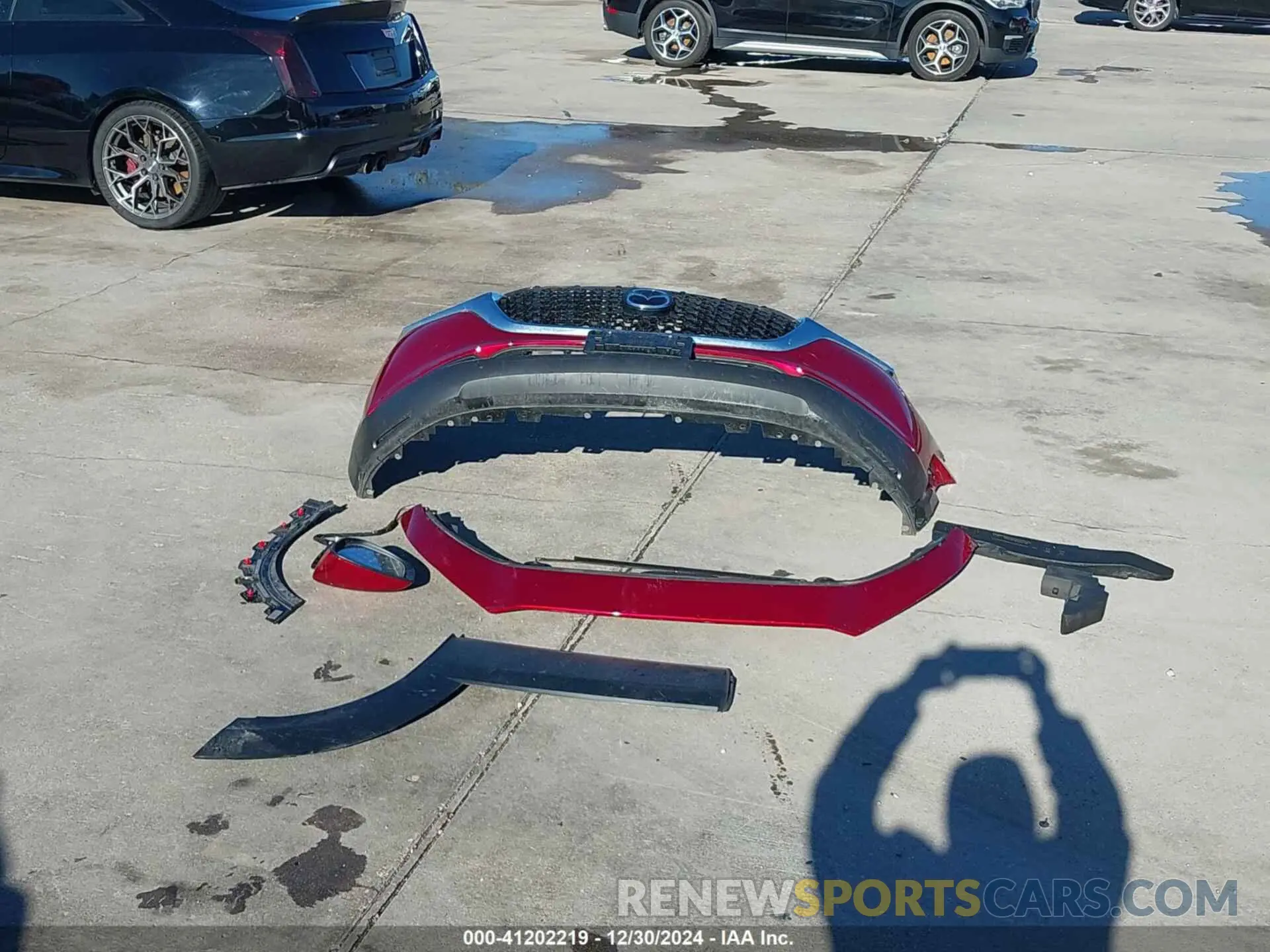 12 Photograph of a damaged car 3MVDMBCM7PM548552 MAZDA CX-30 2023