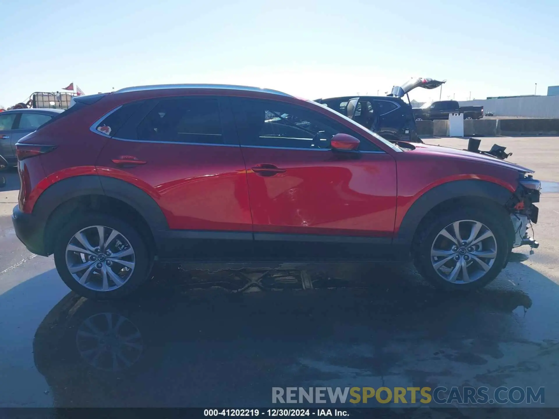 14 Photograph of a damaged car 3MVDMBCM7PM548552 MAZDA CX-30 2023