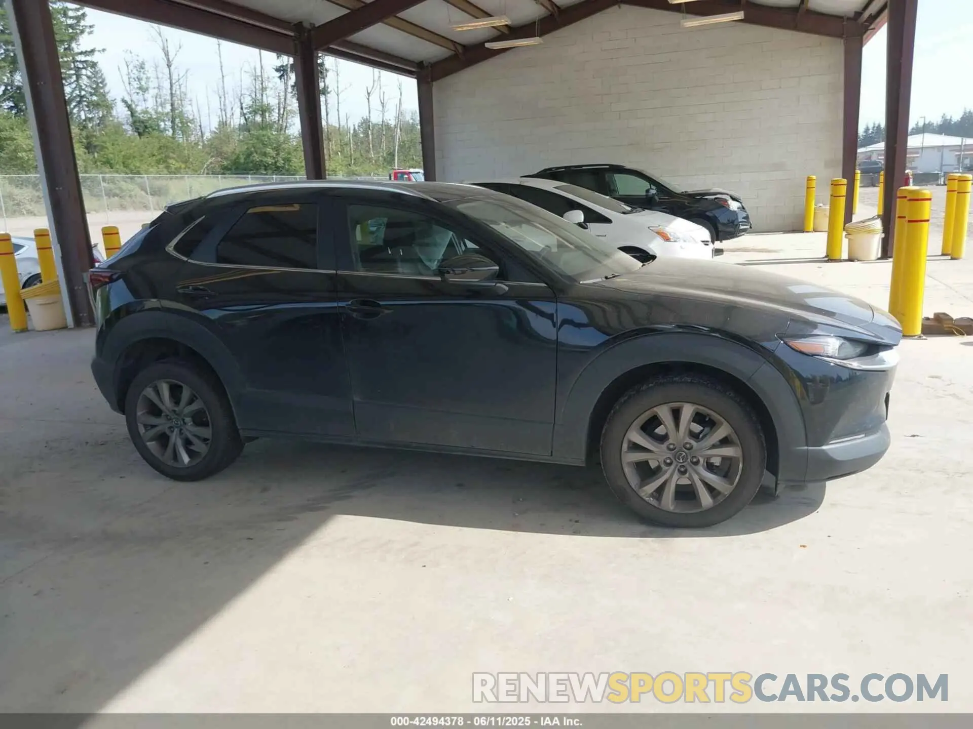 14 Photograph of a damaged car 3MVDMBCM8PM569152 MAZDA CX-30 2023