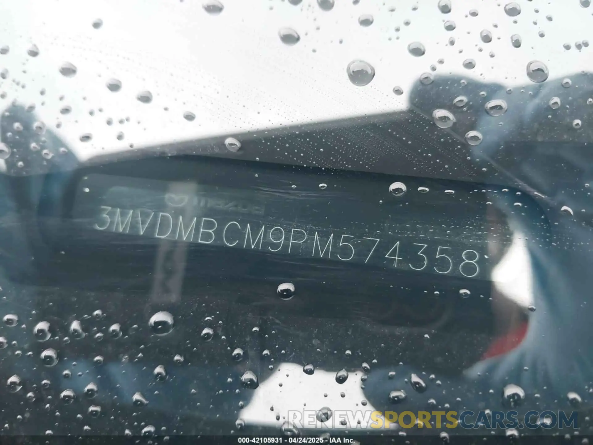 9 Photograph of a damaged car 3MVDMBCM9PM574358 MAZDA CX-30 2023