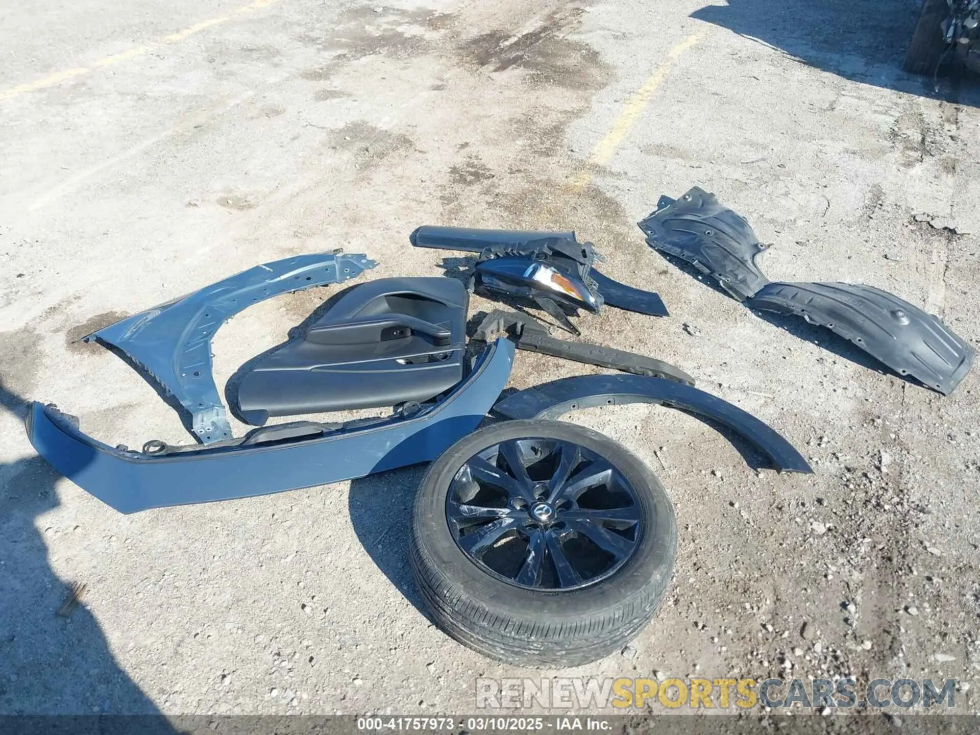 12 Фотография поврежденного автомобиля 3MVDMBCMXPM514086 MAZDA CX-30 2023