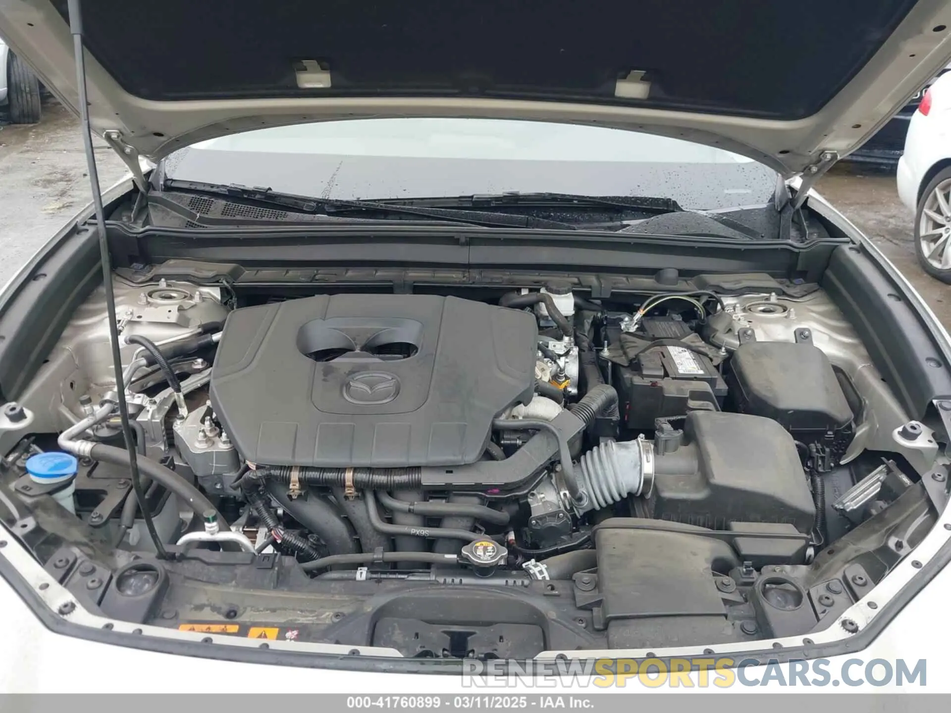 10 Фотография поврежденного автомобиля 3MVDMBCMXPM537352 MAZDA CX-30 2023