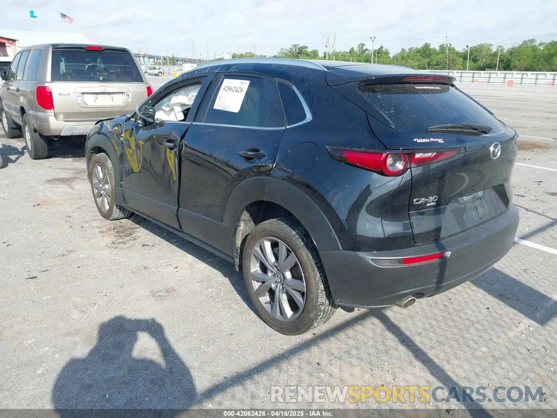 3 Фотография поврежденного автомобиля 3MVDMBDM1PM528036 MAZDA CX-30 2023