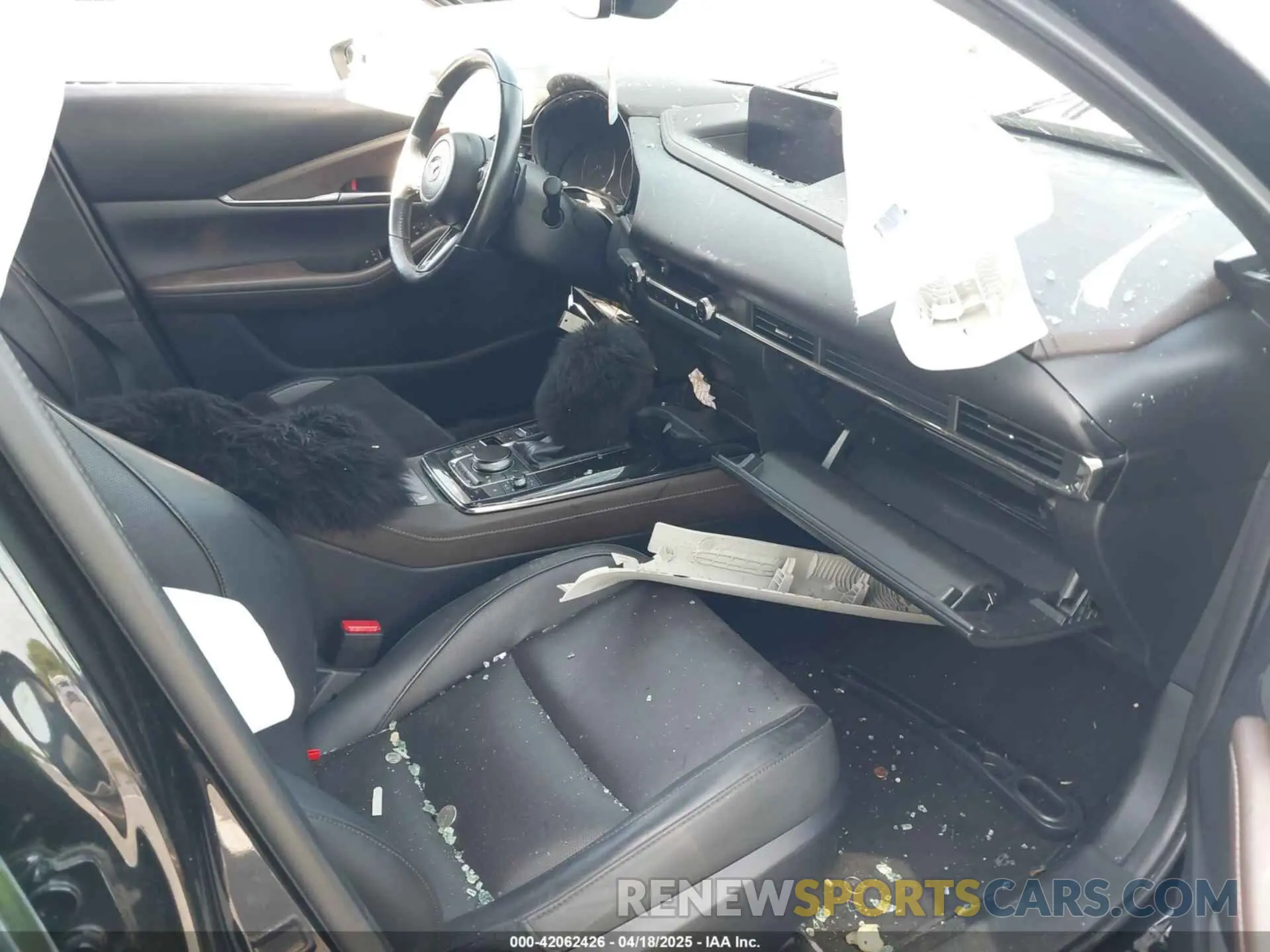 5 Фотография поврежденного автомобиля 3MVDMBDM1PM528036 MAZDA CX-30 2023